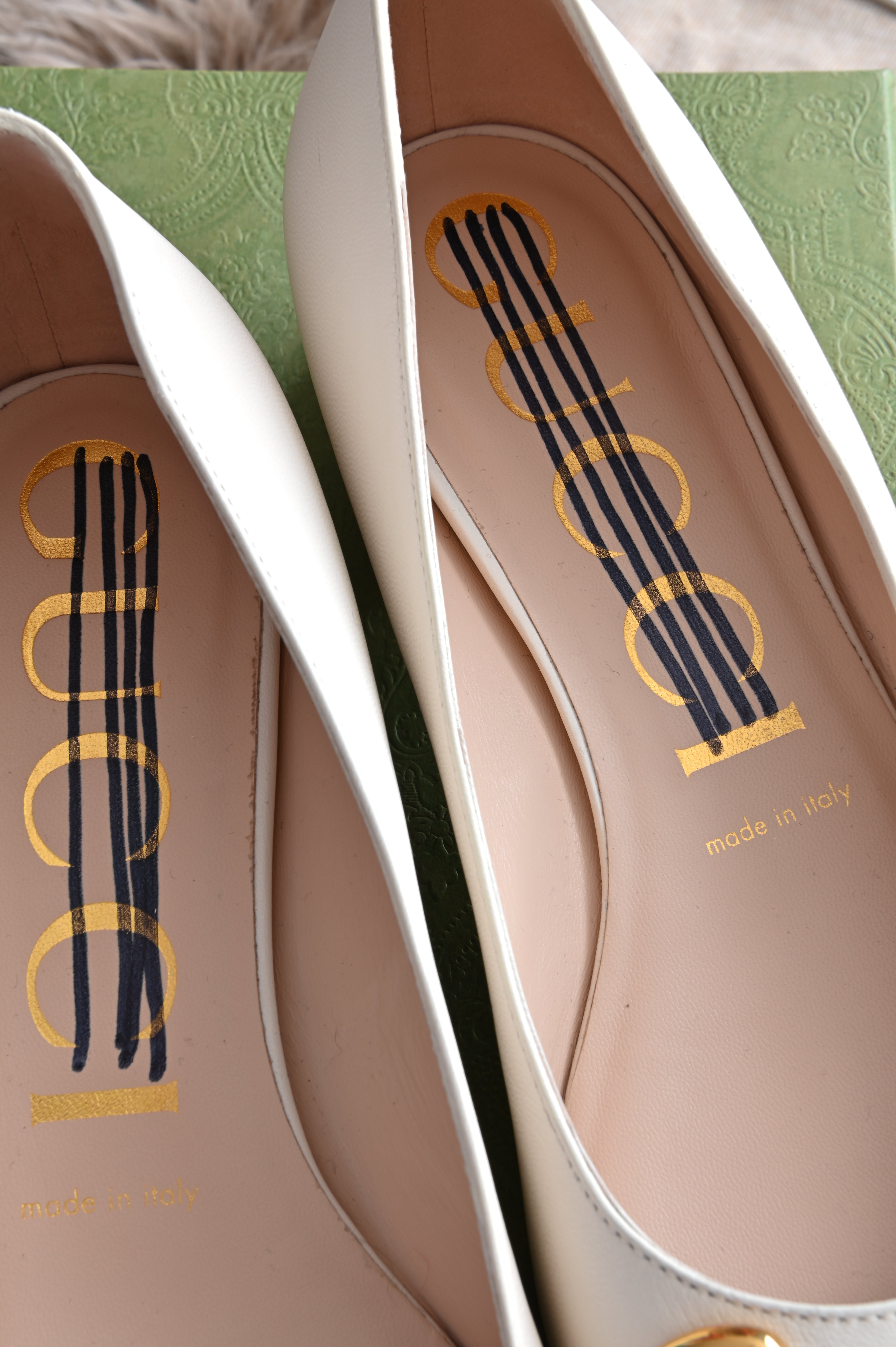 Gucci Horsebit loafers in cream white