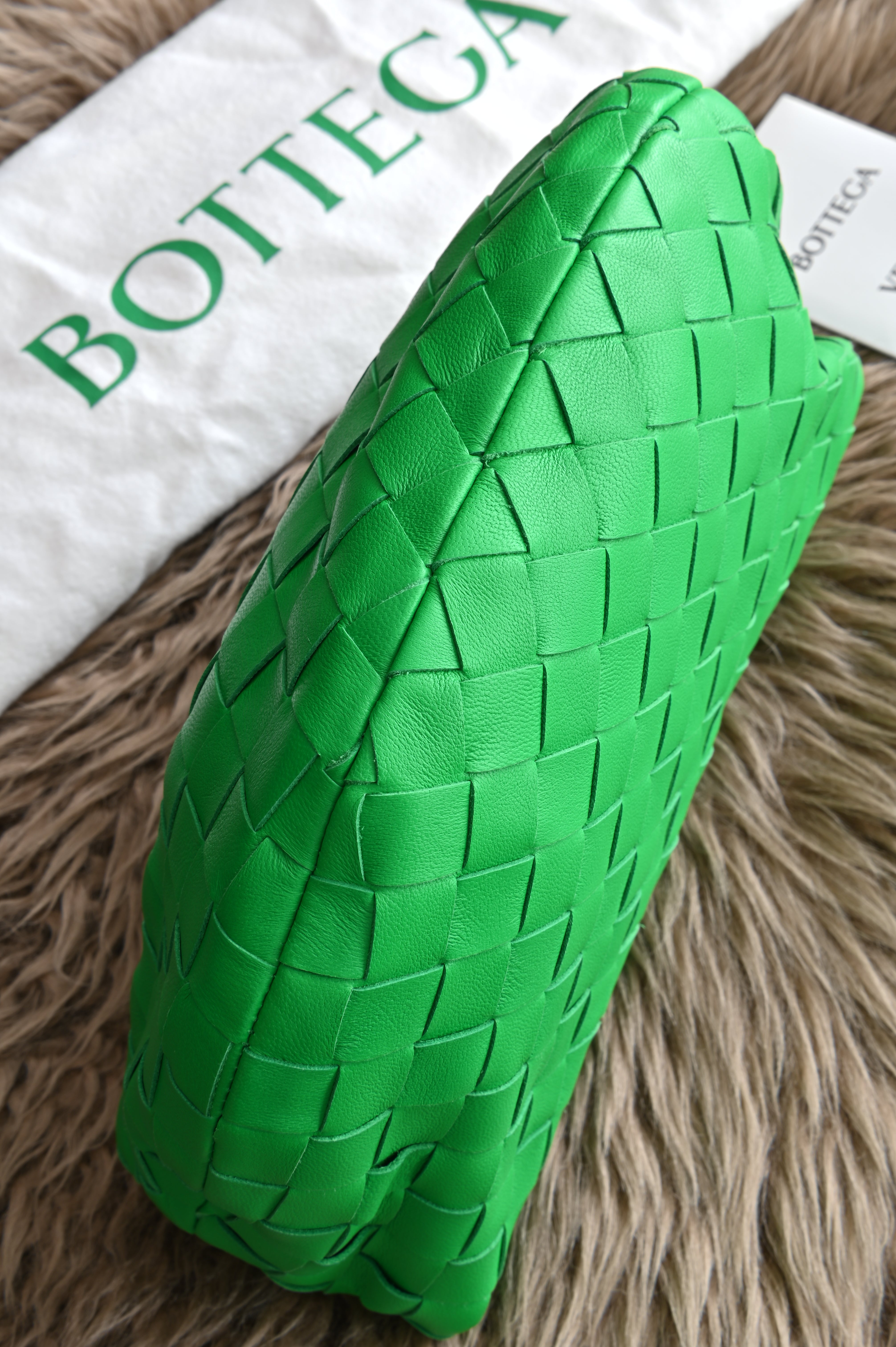 Bottega Venetia Mini Jodie in Parakeet green