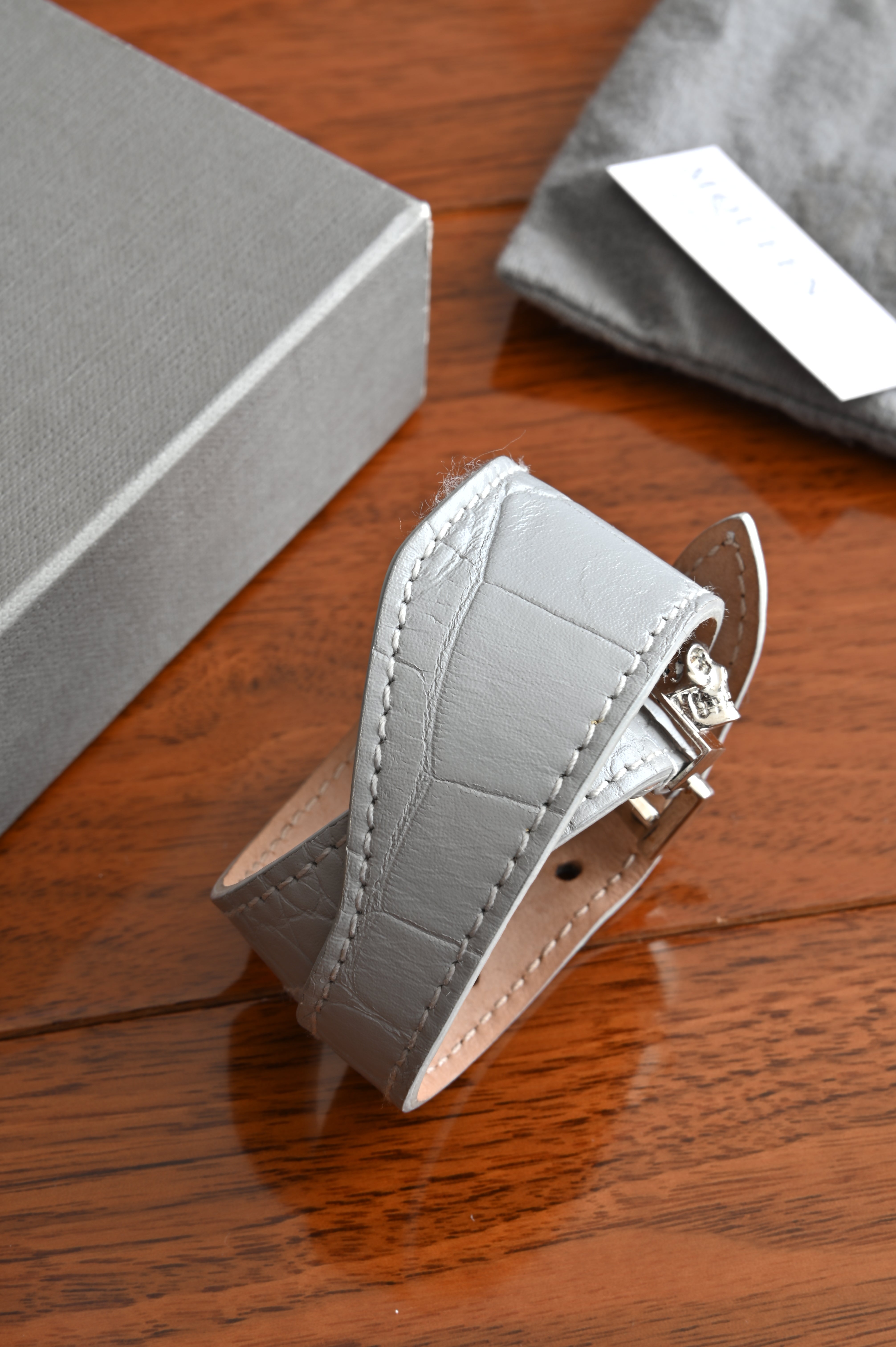 Alexander McQueen Skull Grey Leather Bracelet back