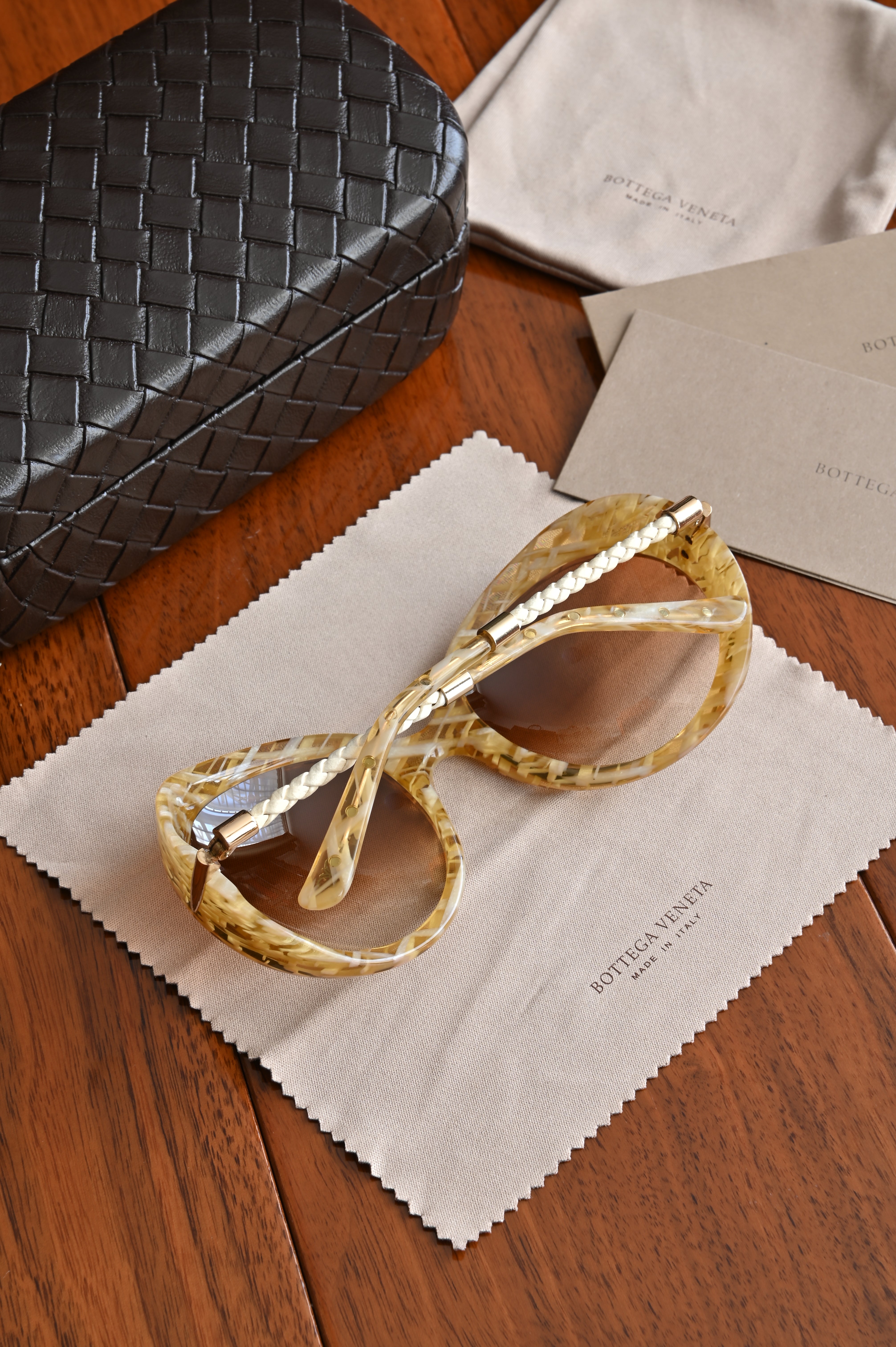 Bottega Veneta Intrecciato Mustard yellow sunglasses back