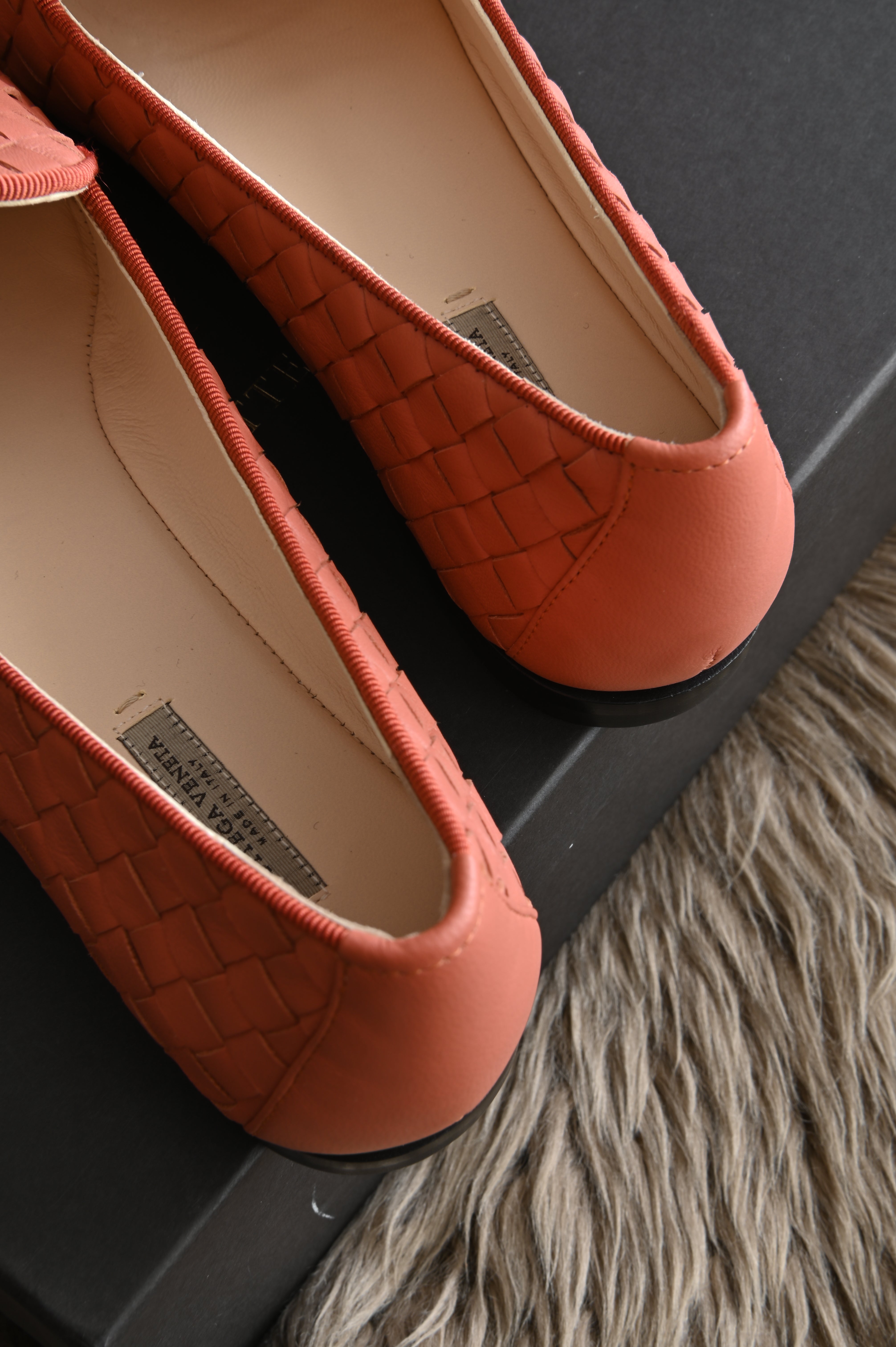 Bottega Veneta Intrecciato Peach Slippers back