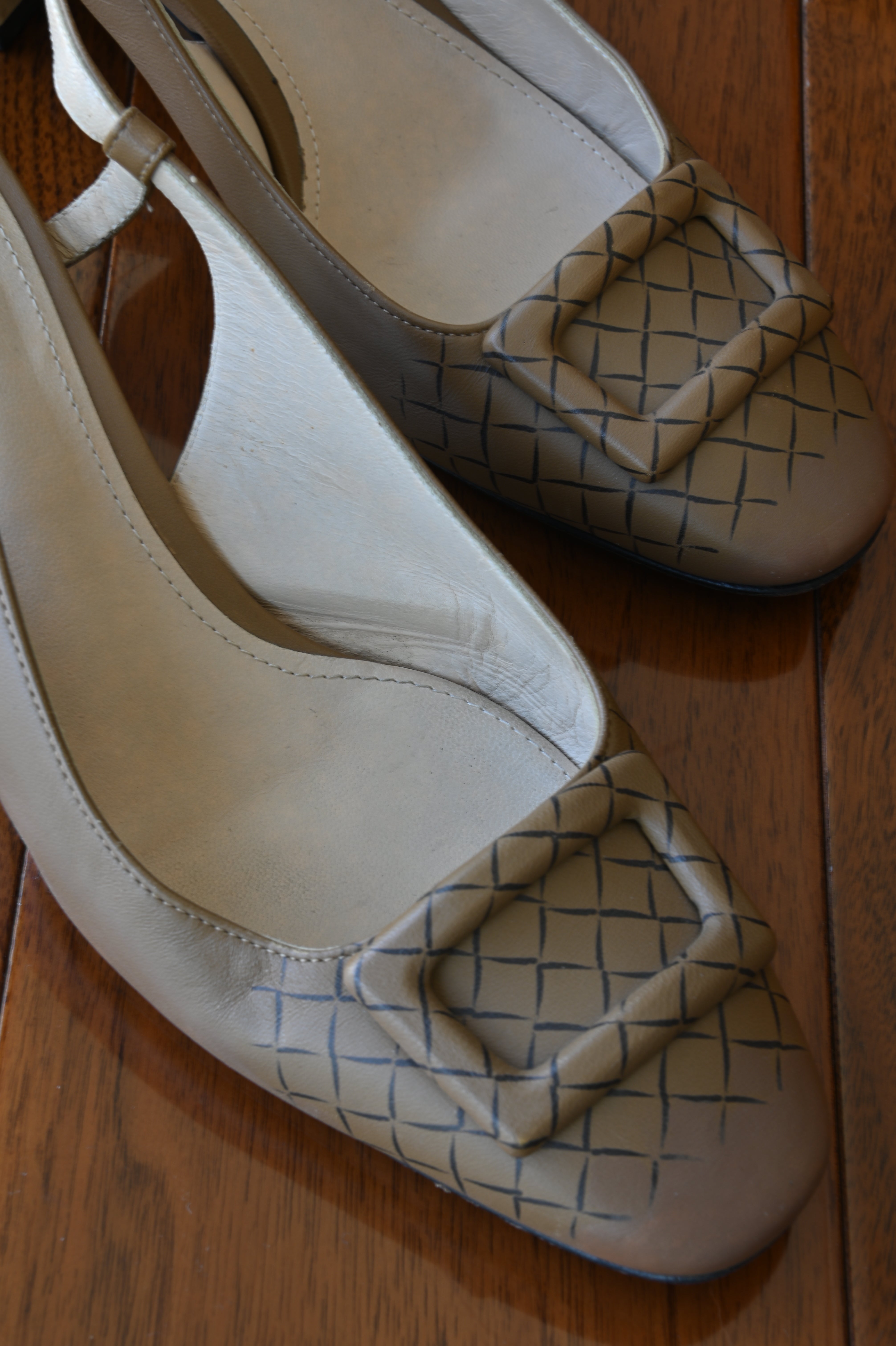 Bottega Veneta Light Brown Intrecciato Slingback Pumps front