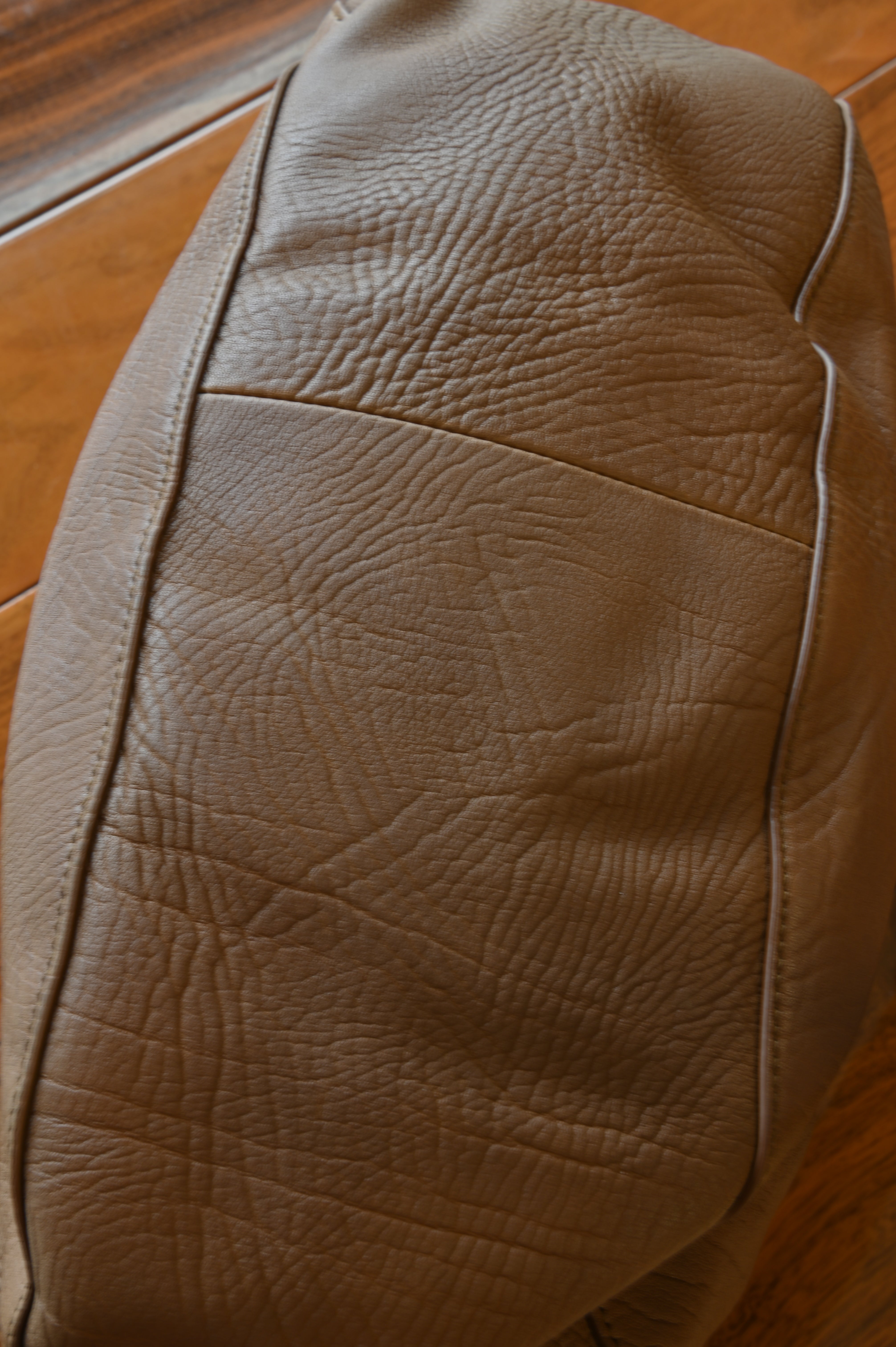 Burberry Hazel Knight Shoulder Bag bottom