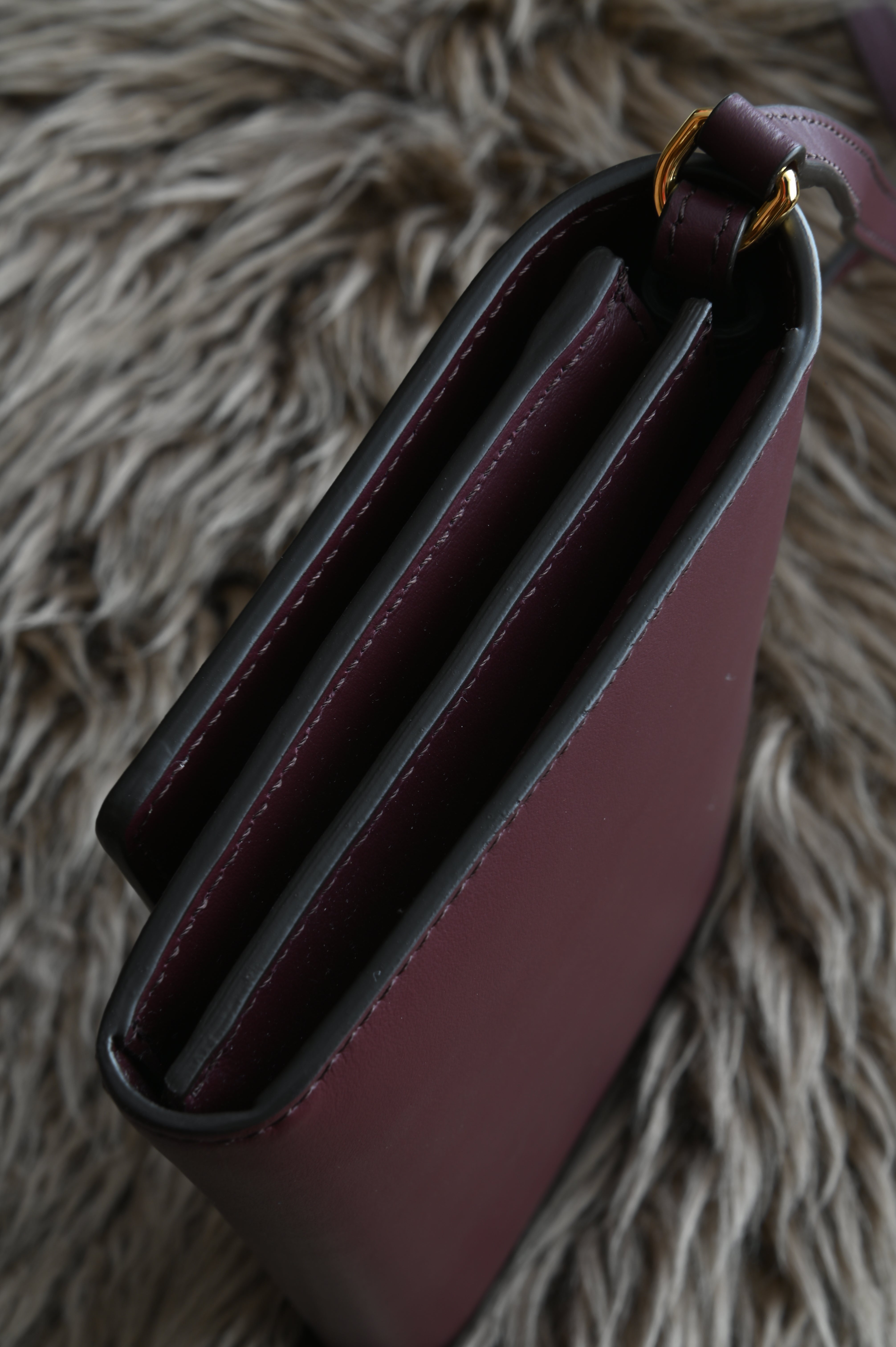 Burberry Hazelmere Wallet on Strap side two