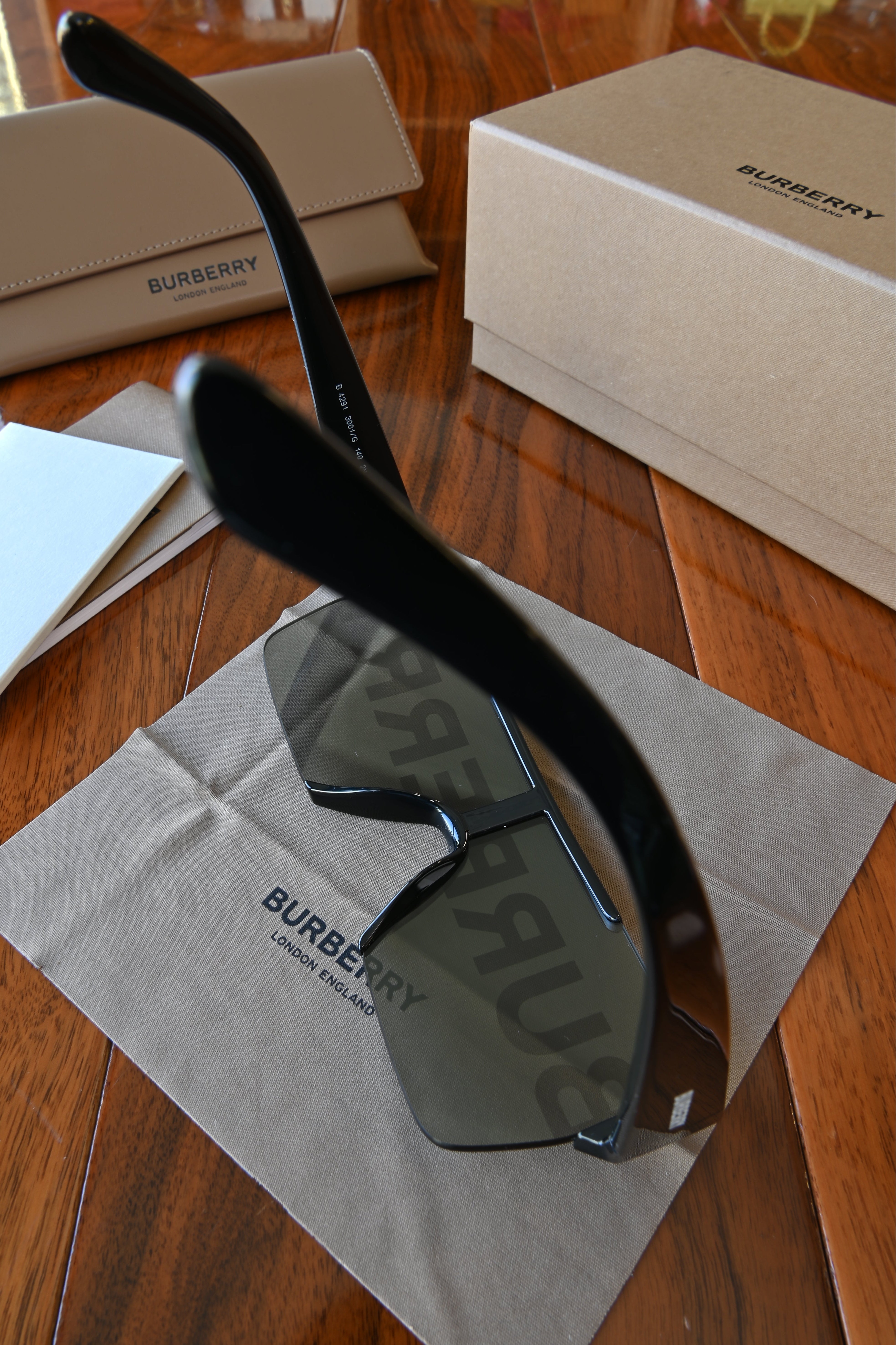 Burberry Logo Sports Sunglasses arms