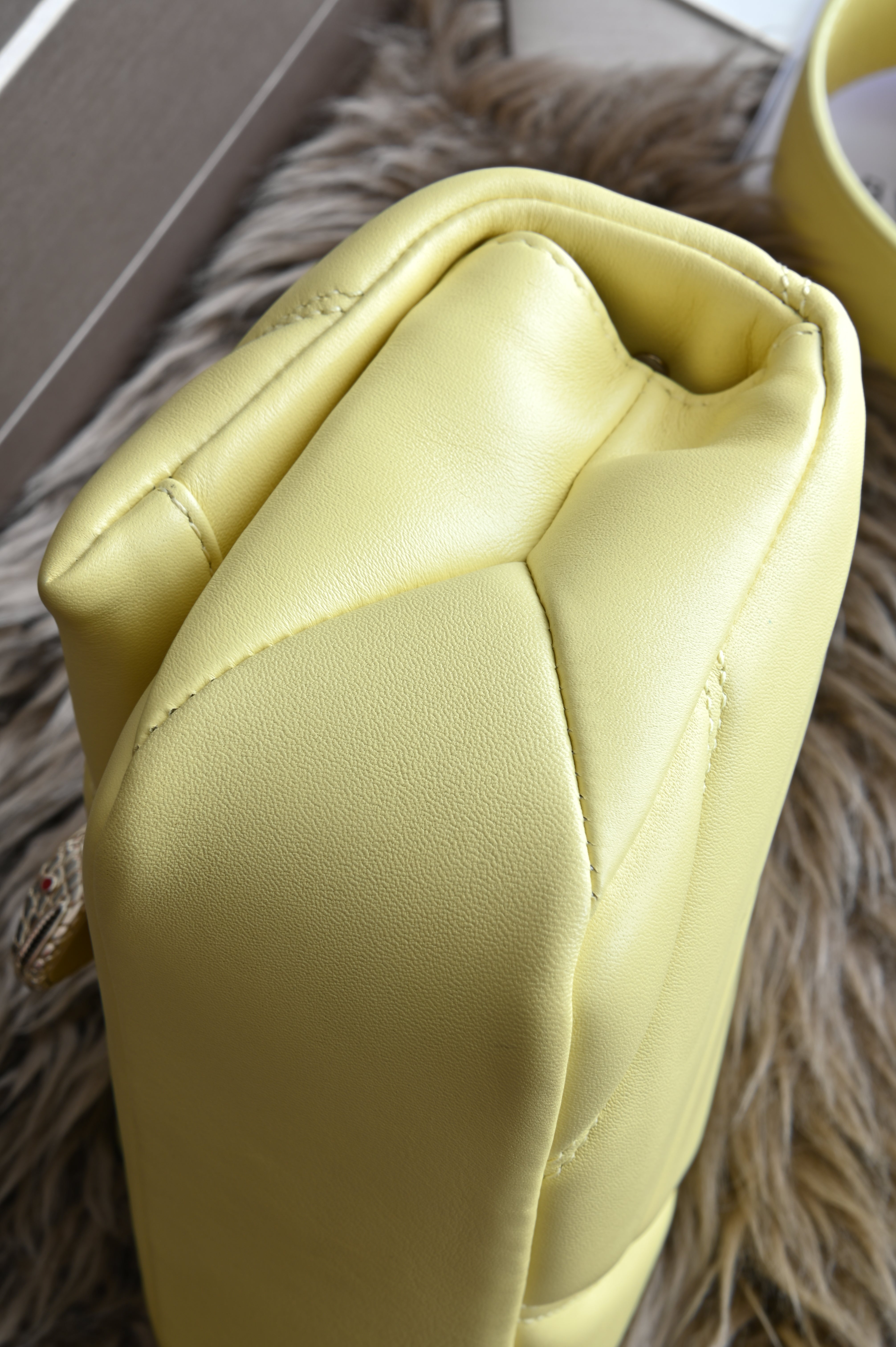 Bvlgari Serpenti Cabochon Small bag side two