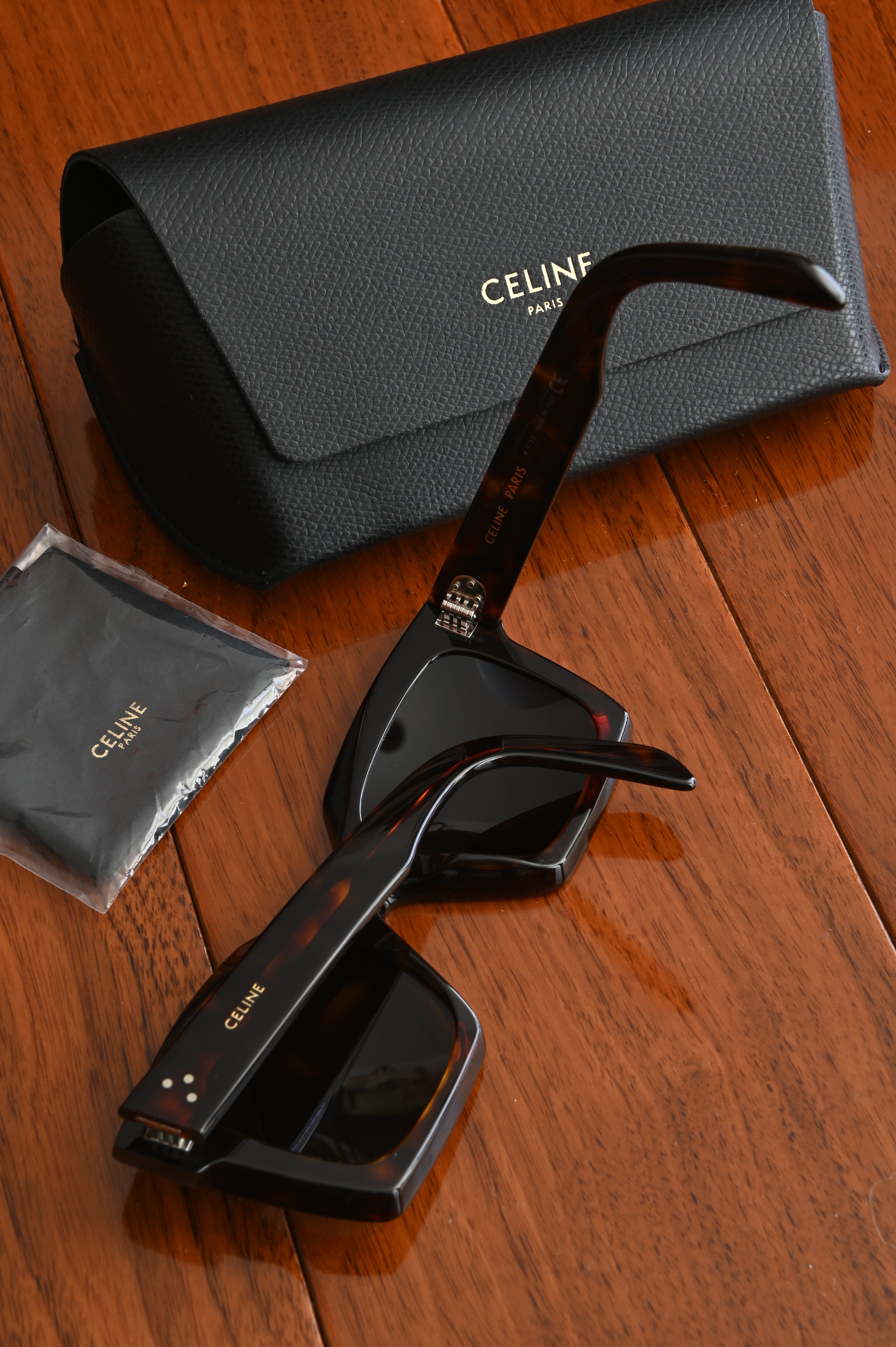 Celine Squared frame Burgundy brown Sunglasses right arm
