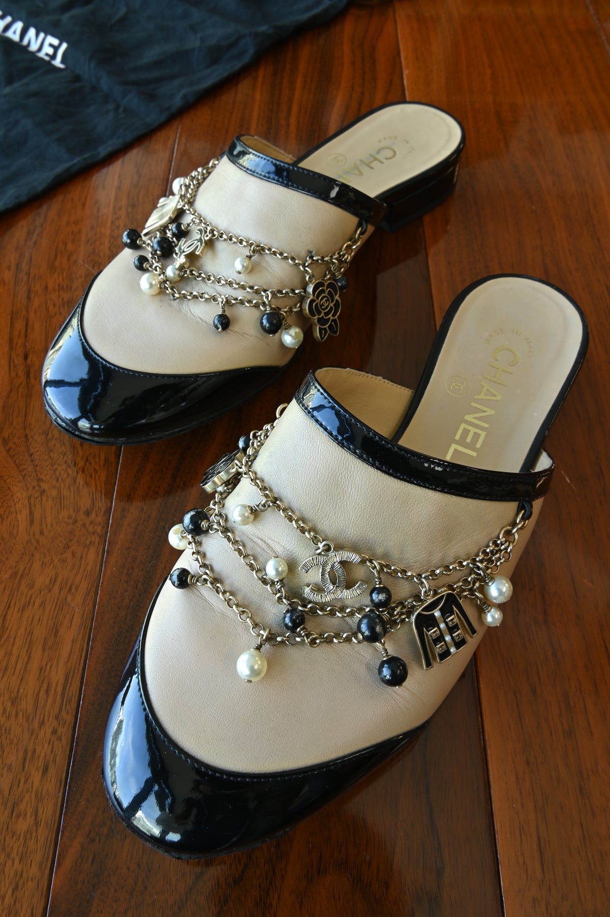 Chanel Beige Black Patent Pearl Chain Embellished Mules
