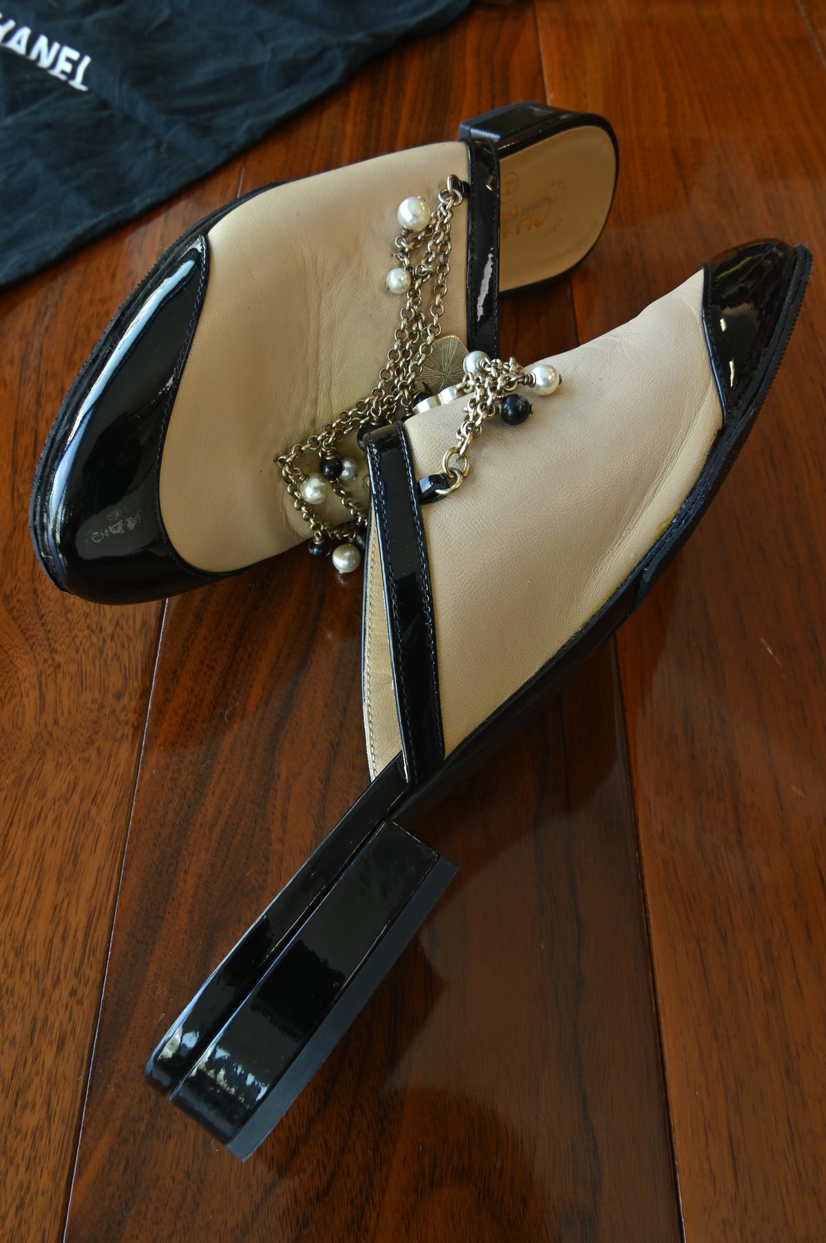 Chanel Beige Black Patent Pearl Chain Embellished Mules side two