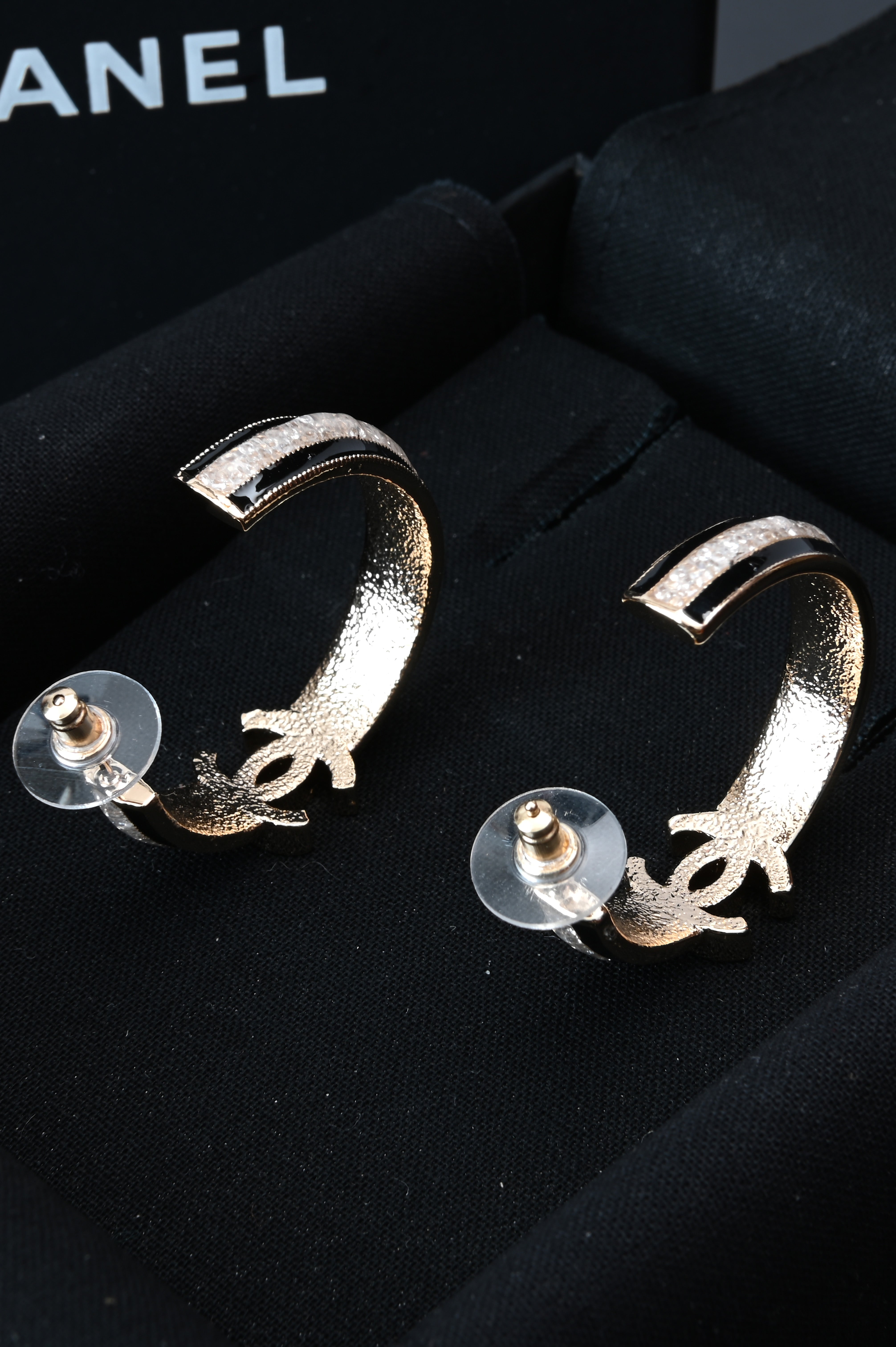 Chanel CC B25 Hoop Earrings