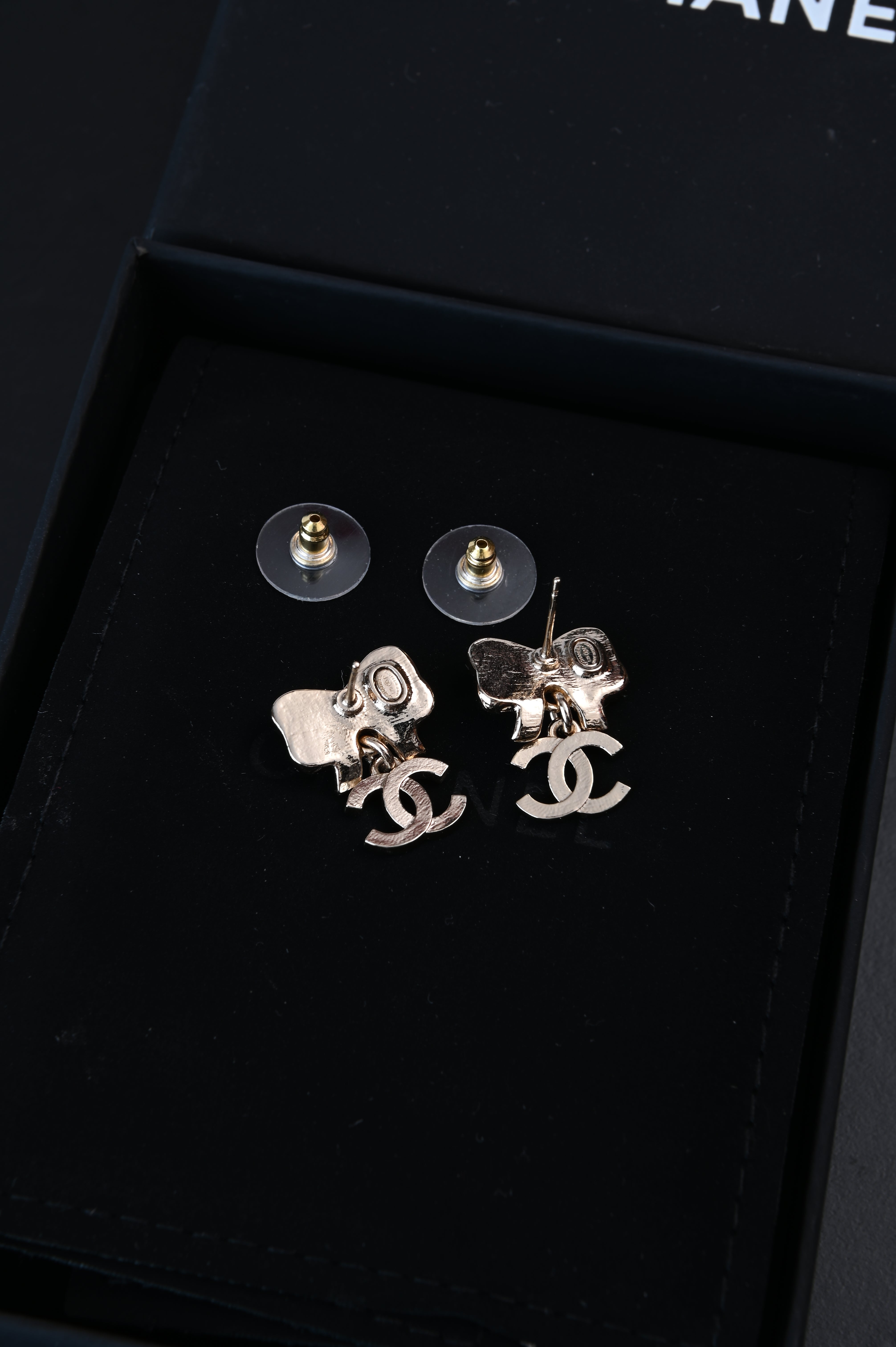 Chanel CC Resin earrings back