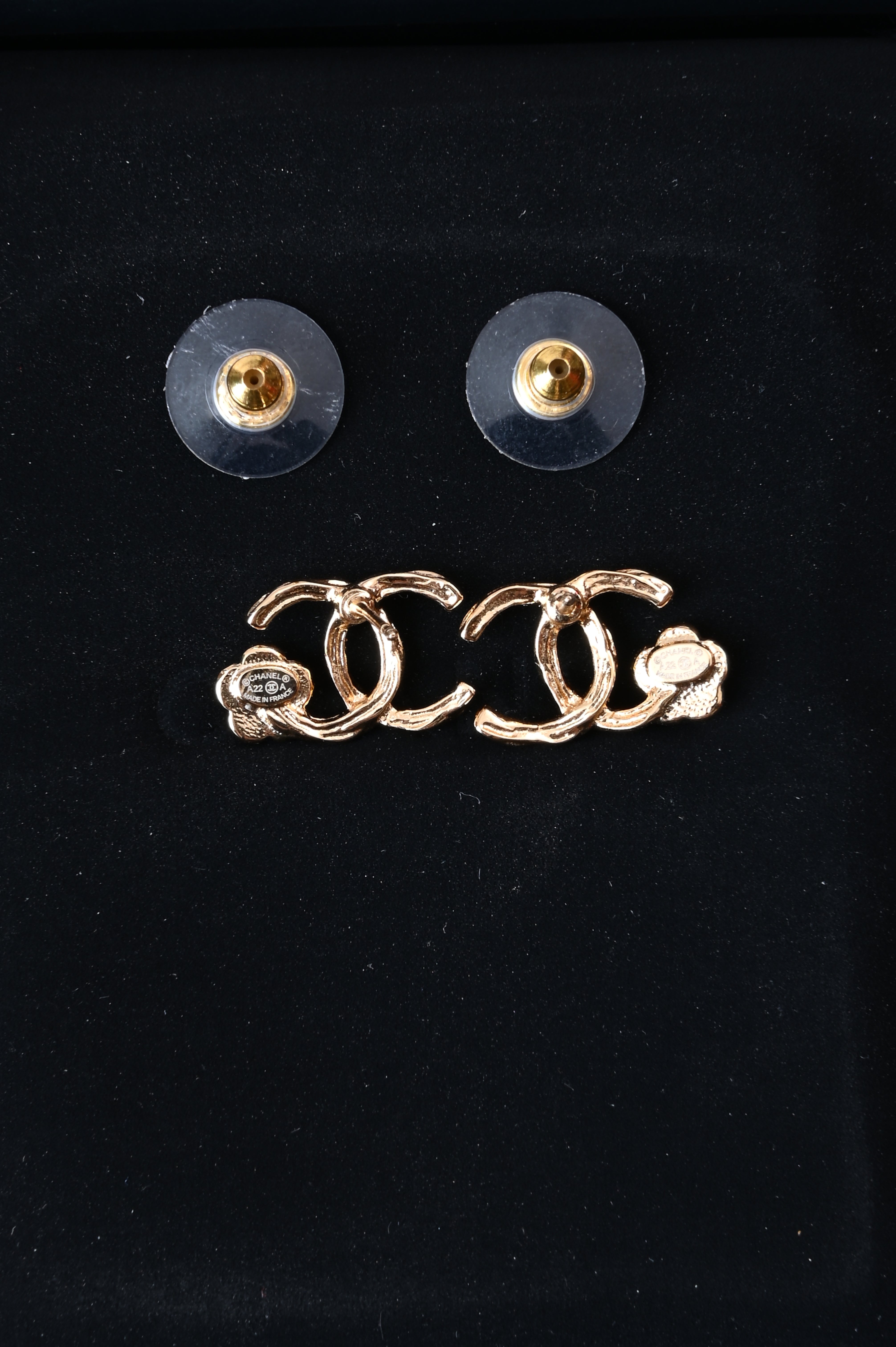 Chanel CC camelia earings A22 Back