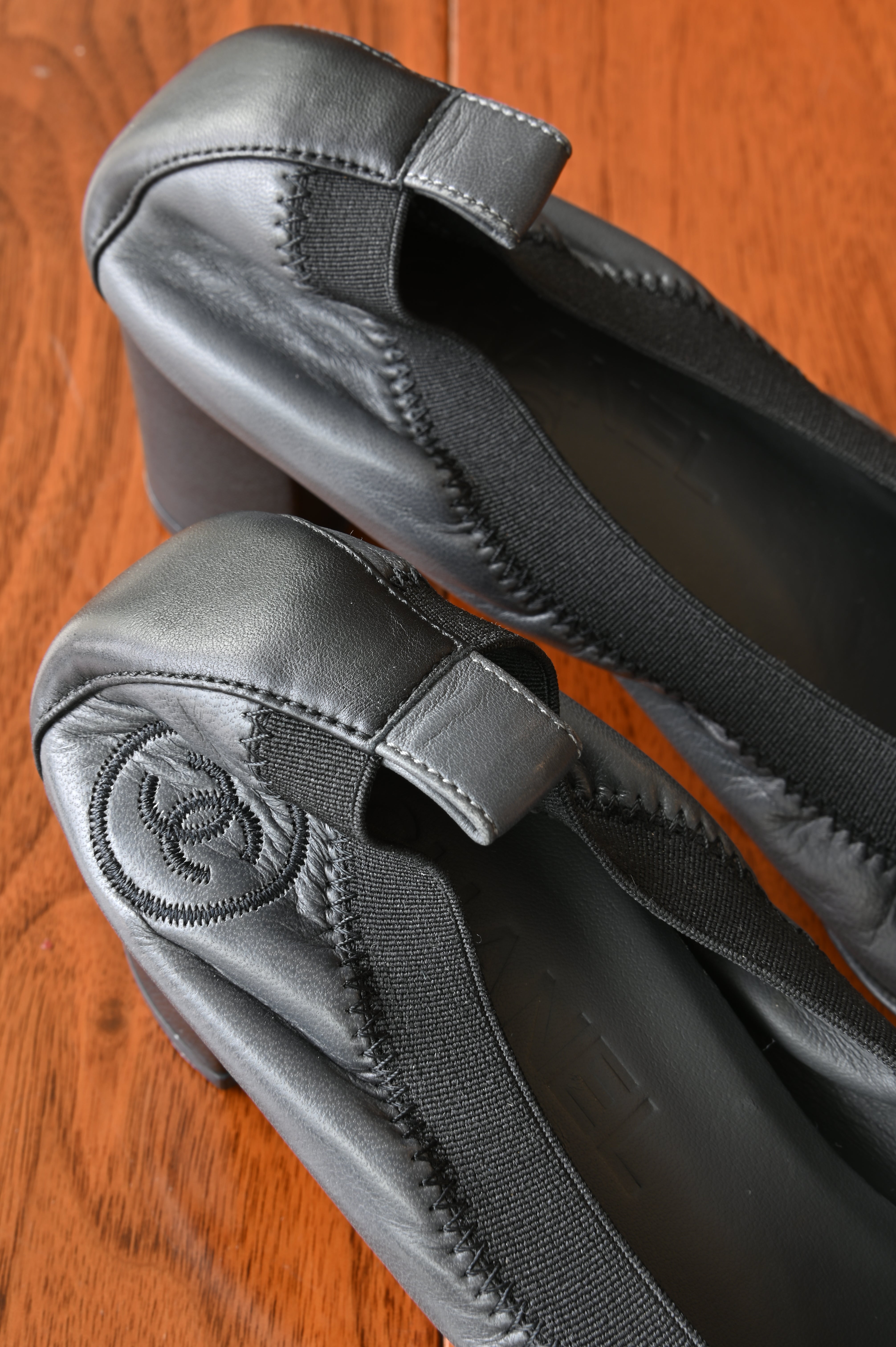 Chanel Grey Black Ballerina Pumps back