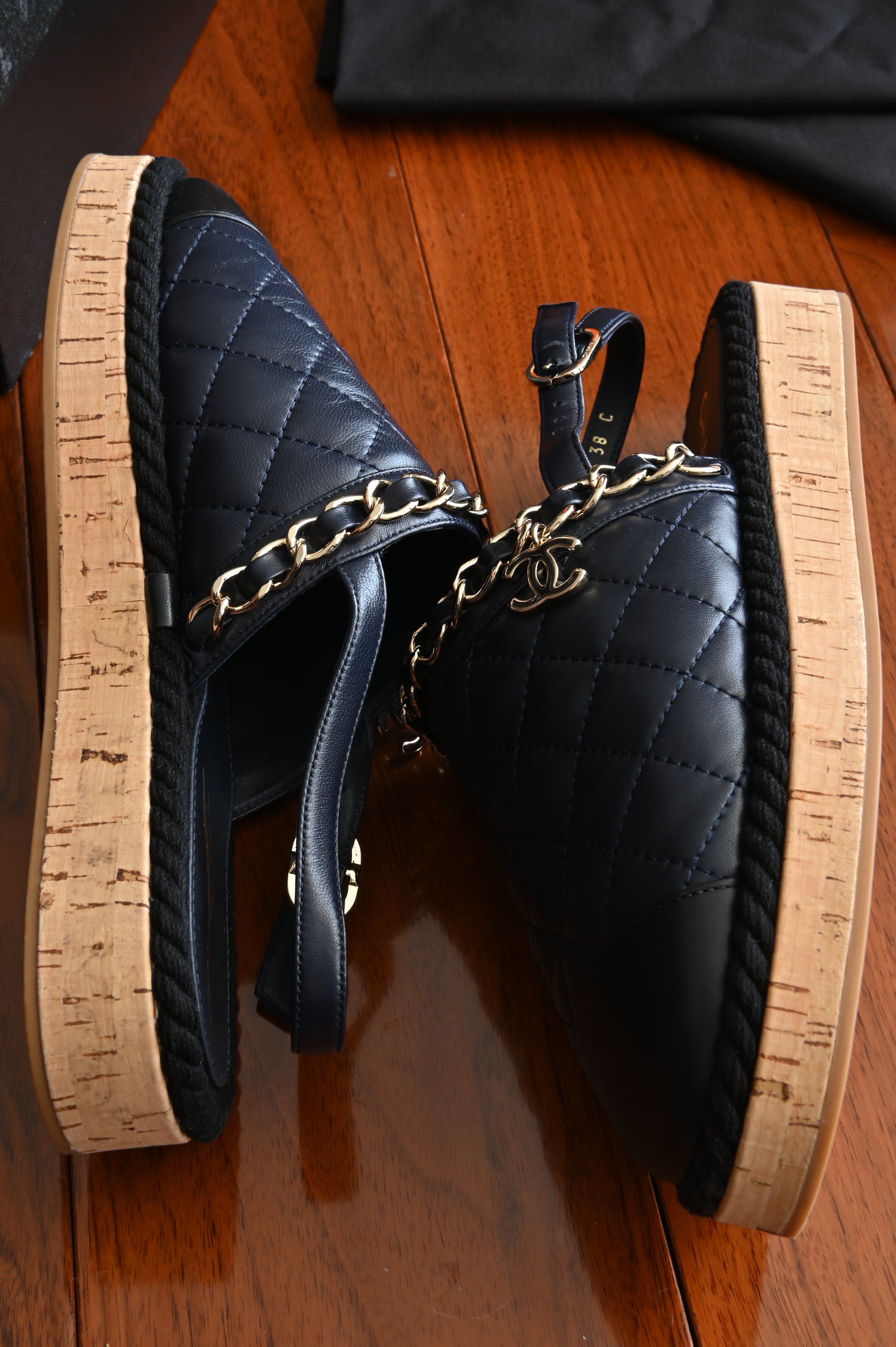 Chanel Quilted Slingback chained mules in Navy blue