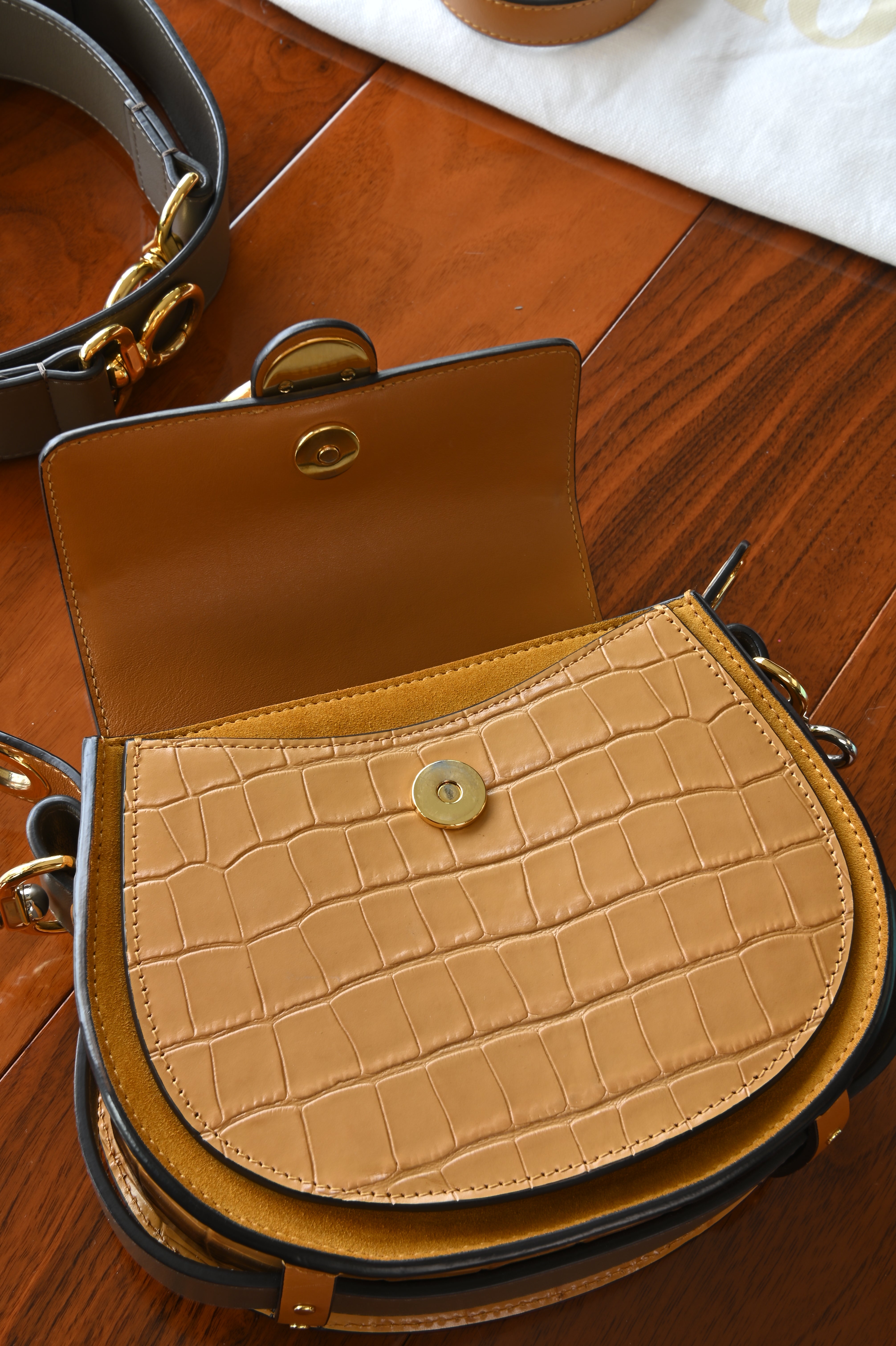 Chloé Small Tan Crocodile-Embossed Calf Shoulder Bag open