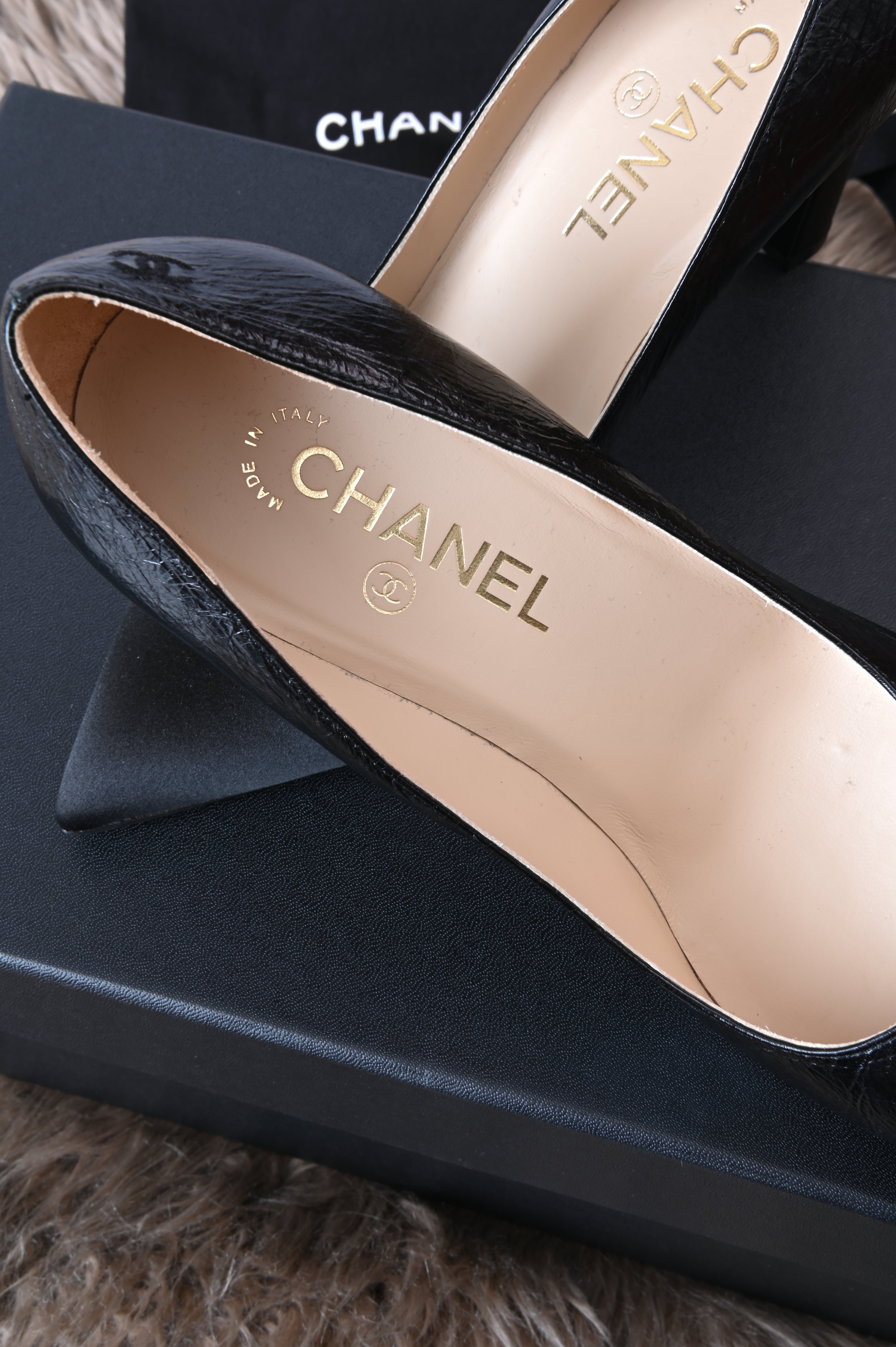 Chanel Gabrielle CoCo pumps in distressed leather