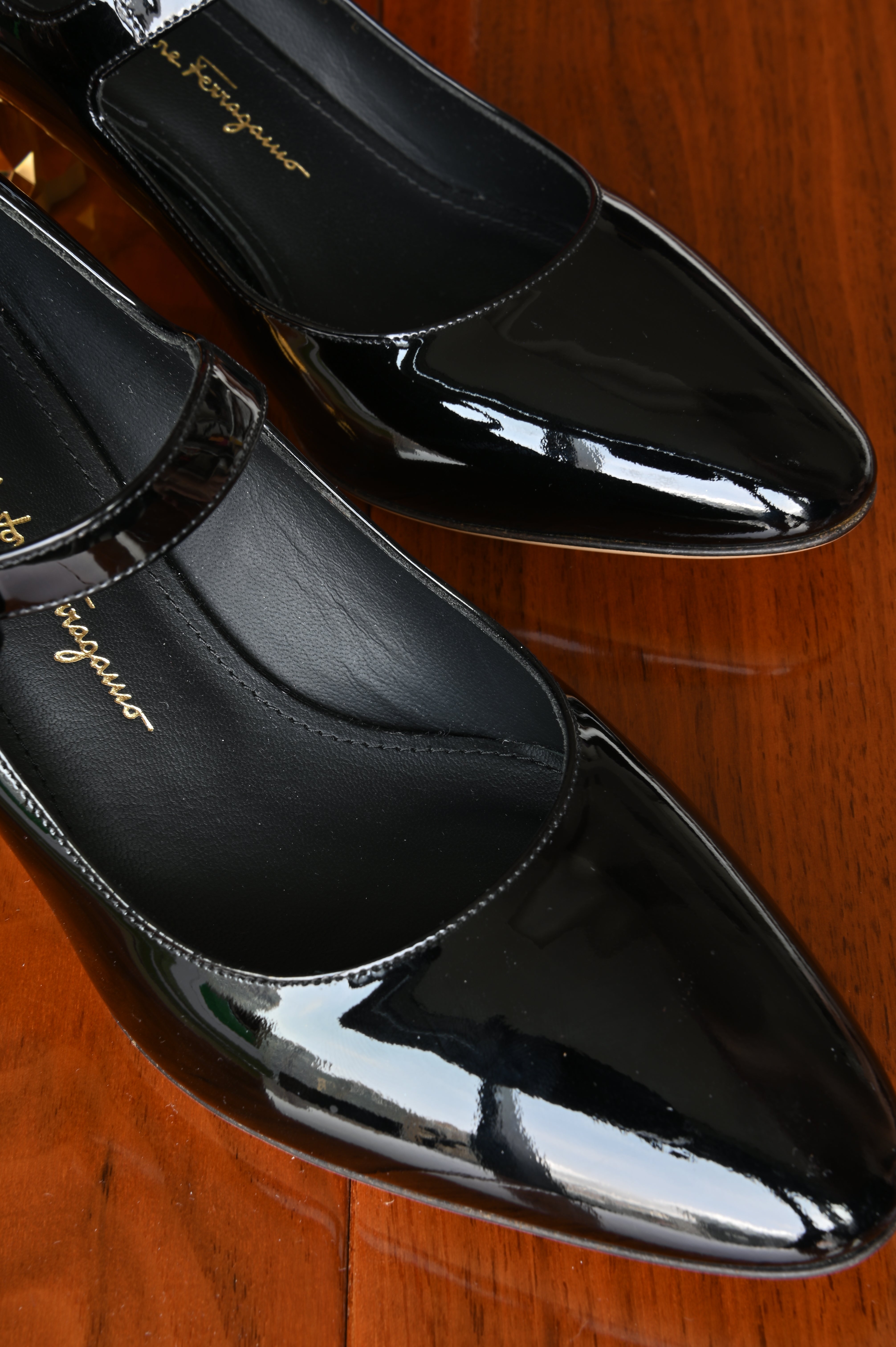 Salvatore Ferragamo Black Ortensia Mary Jane Pumps