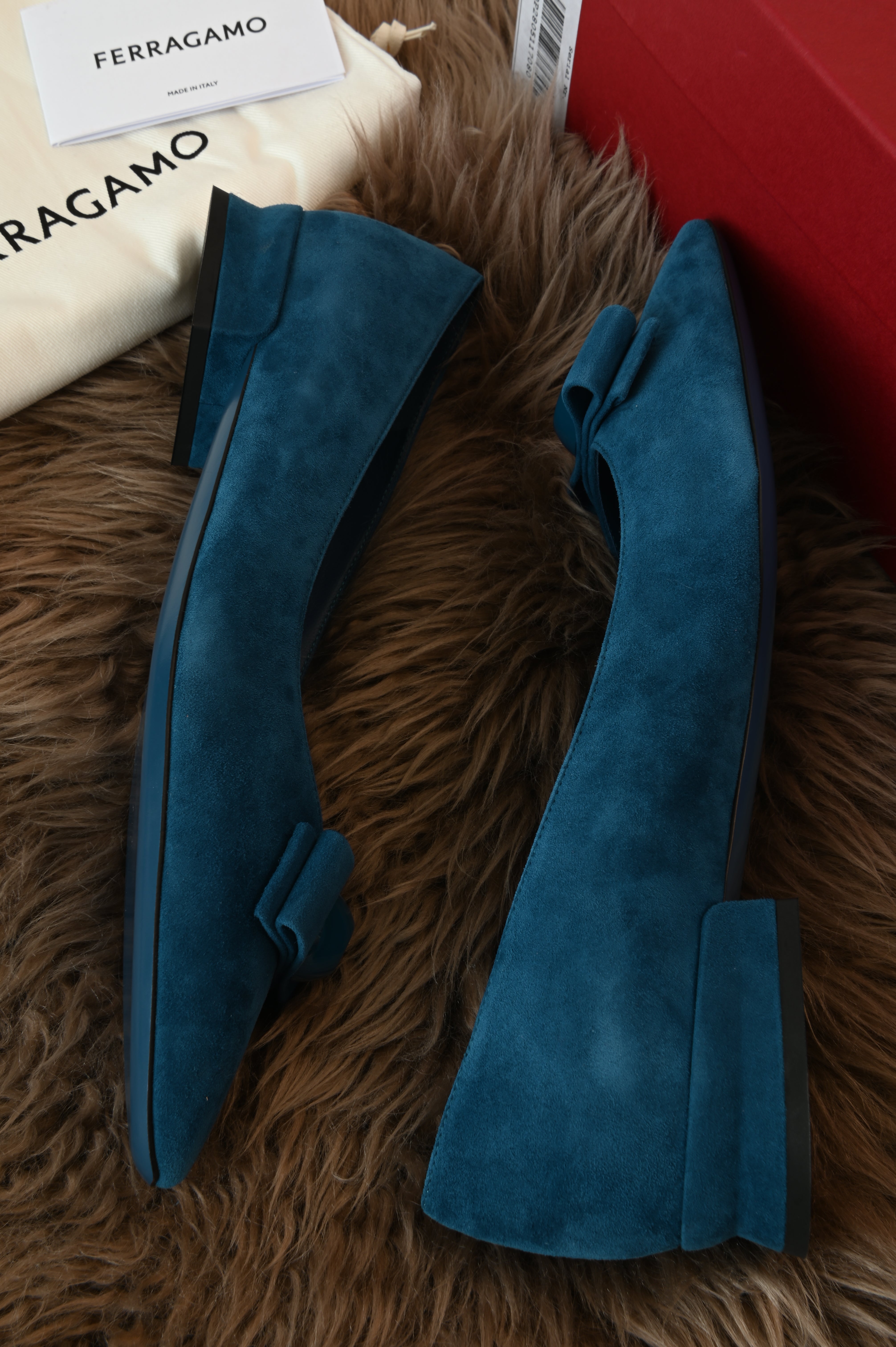 Salvatore Ferragamo Katrin 10 Mediterran Suede Calf