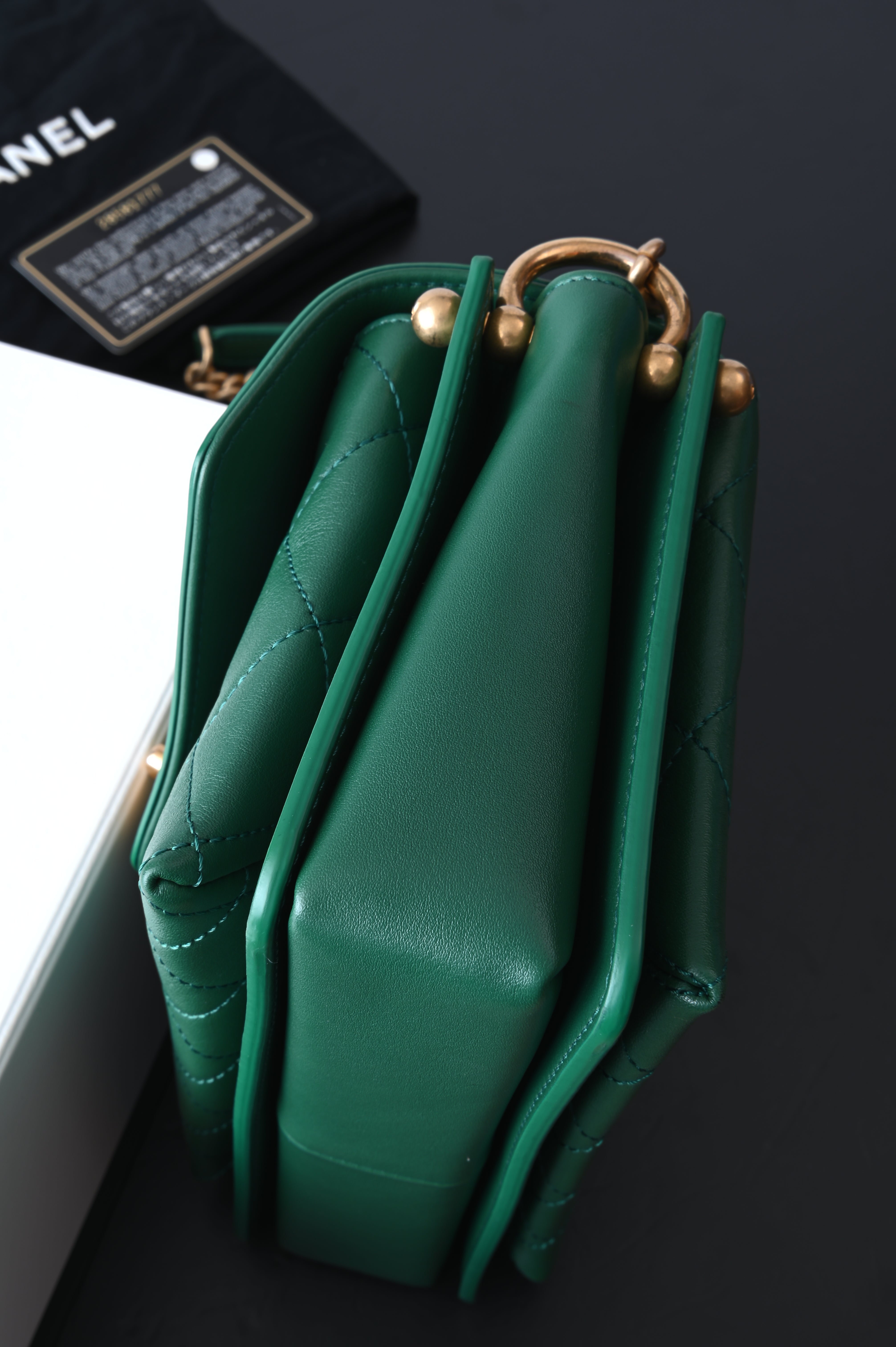 Chanel Chain Shoulder Bag Matelasse in Green and gold hardware