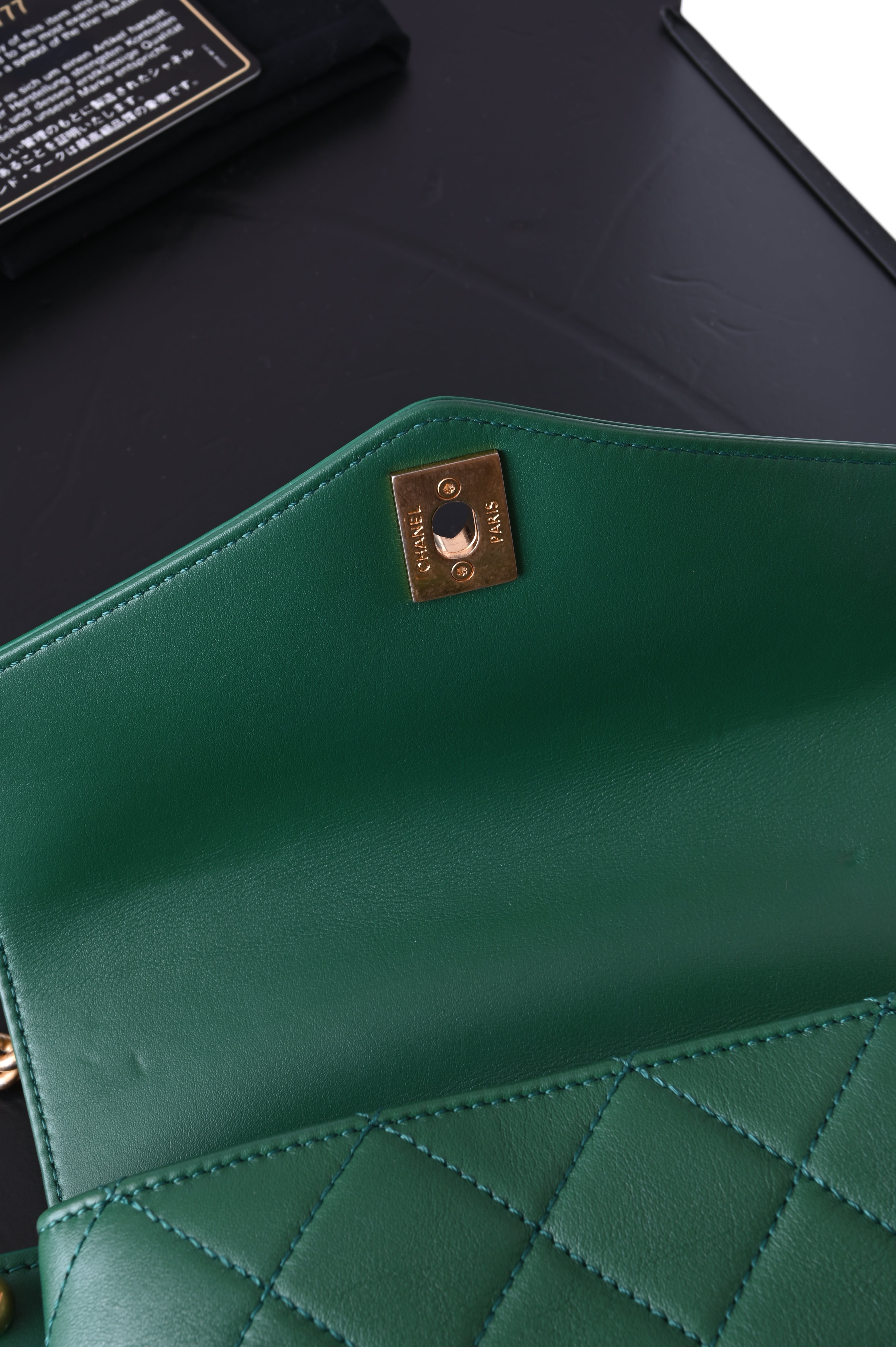 Chanel Chain Shoulder Bag Matelasse in Green and gold hardware