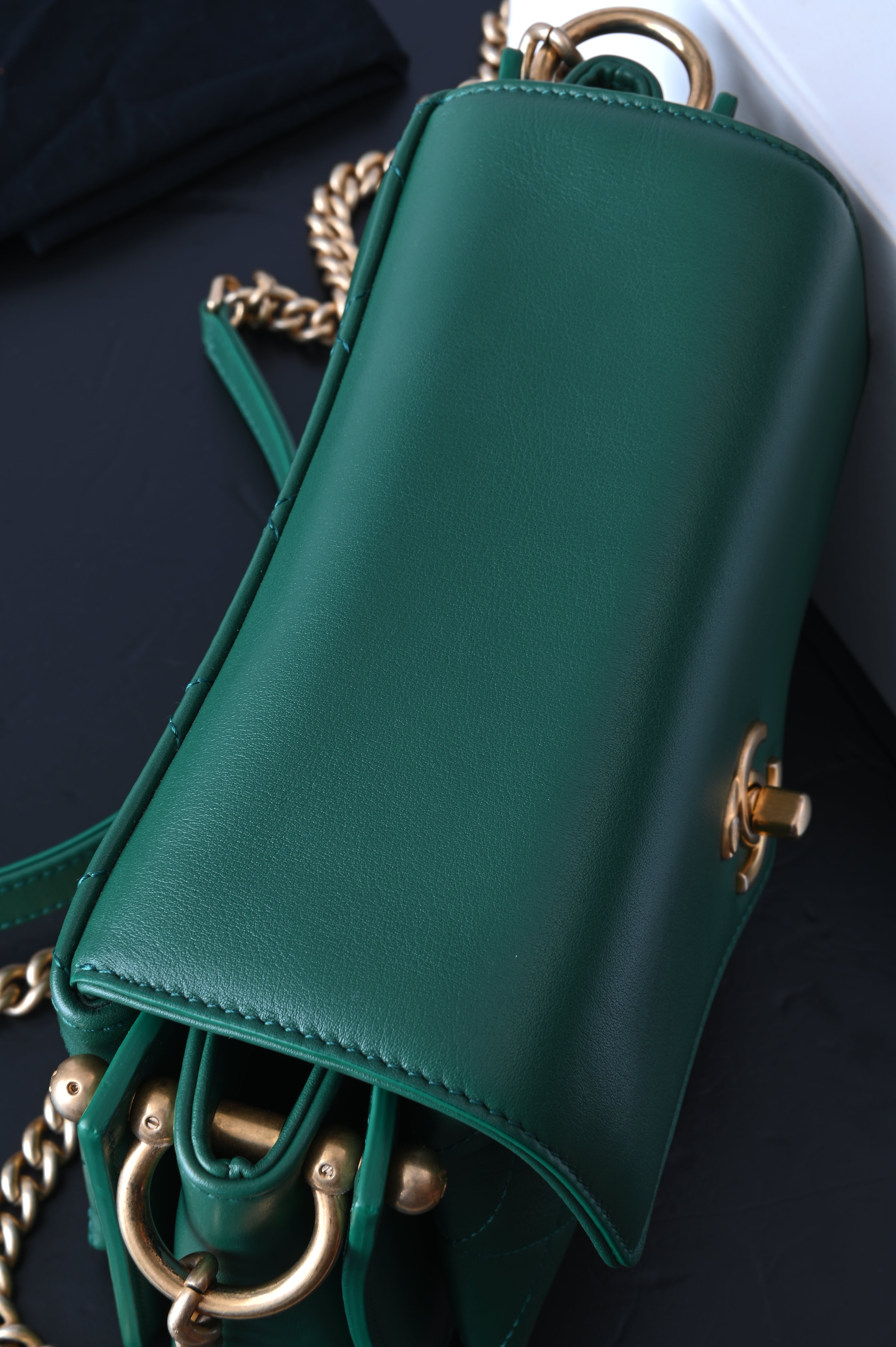 Chanel Chain Shoulder Bag Matelasse in Green and gold hardware