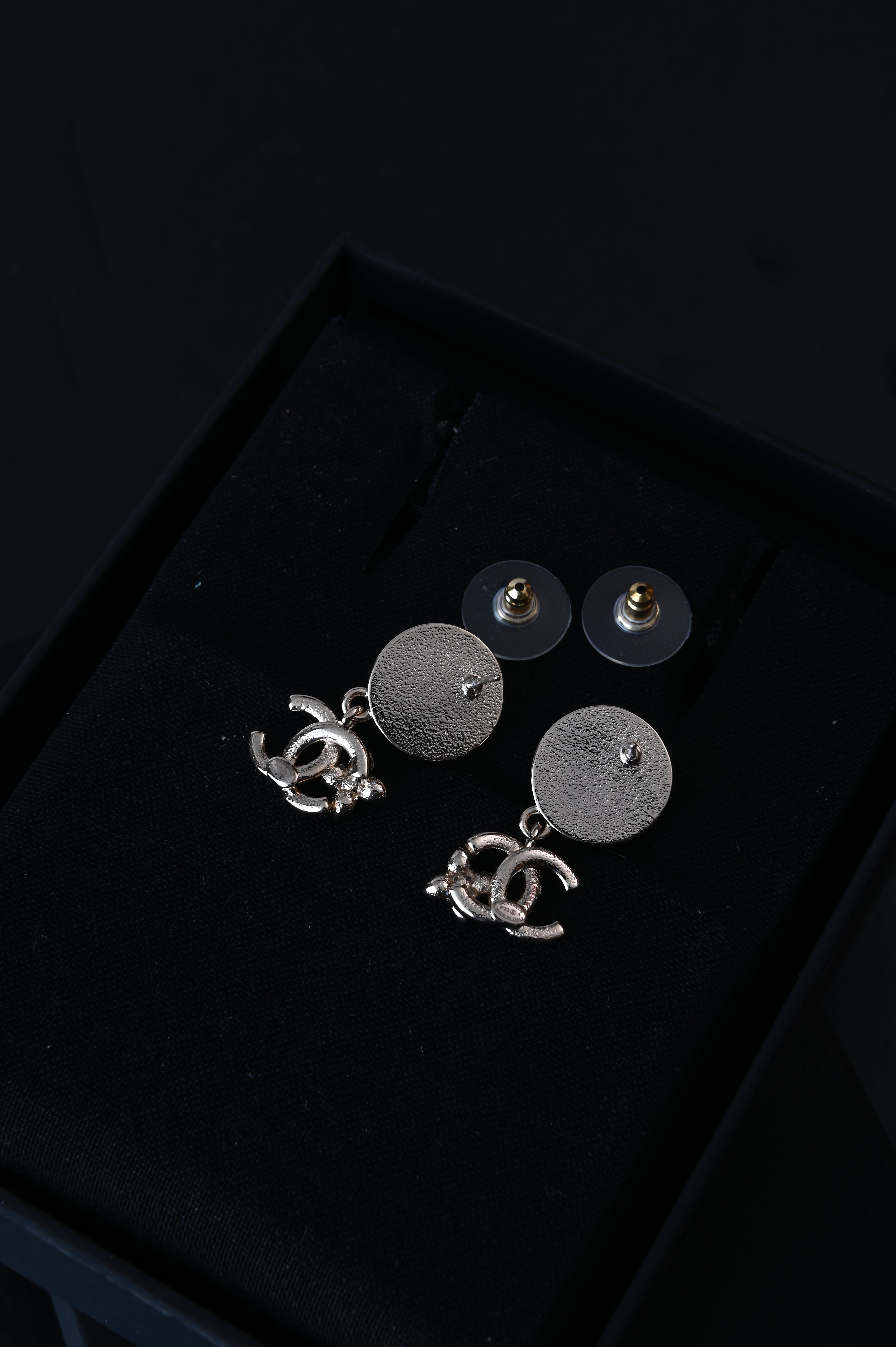 Chanel Earrings Pearl CC Small
