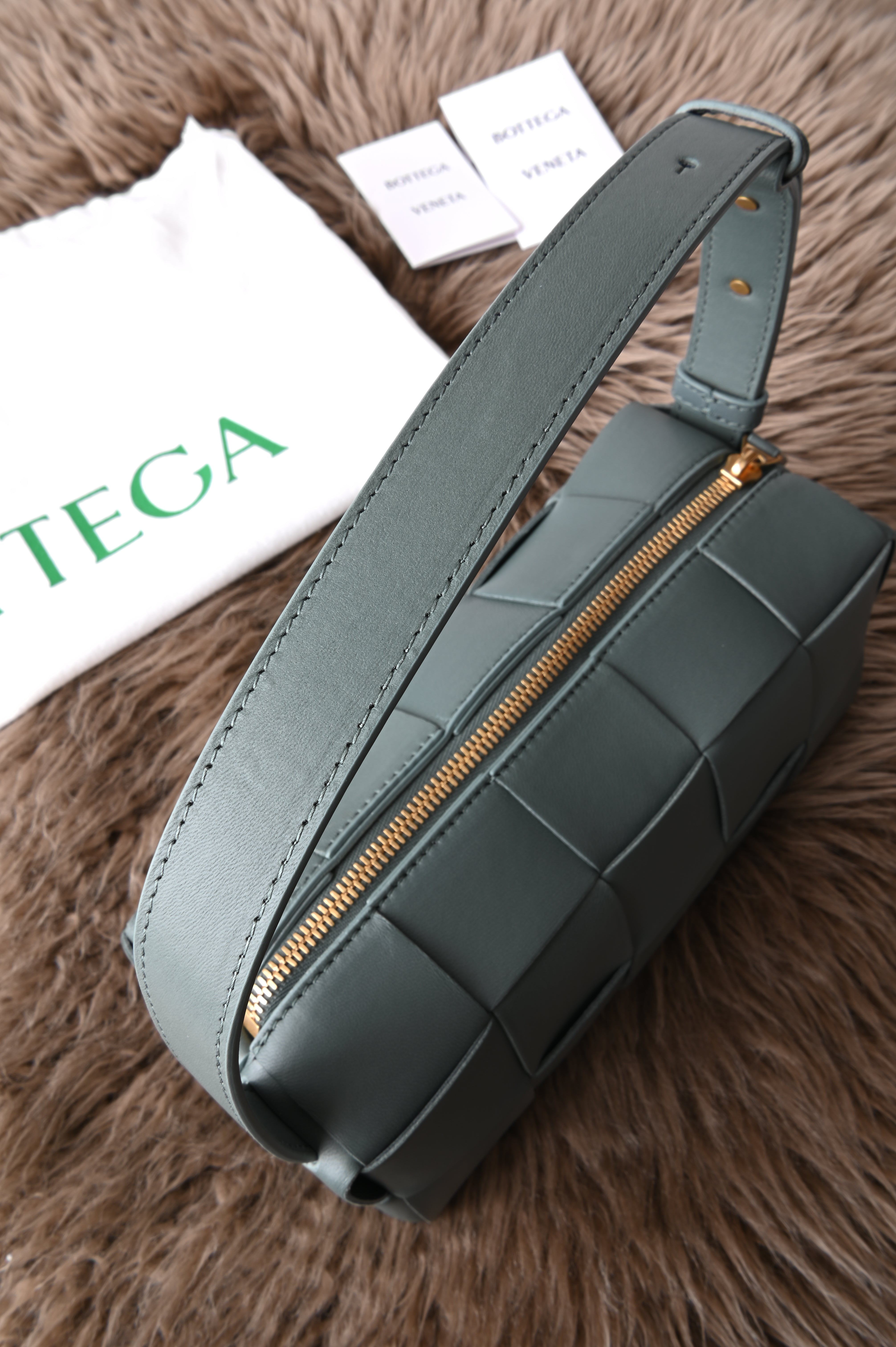 BOTTEGA VENETA Cassette Bag