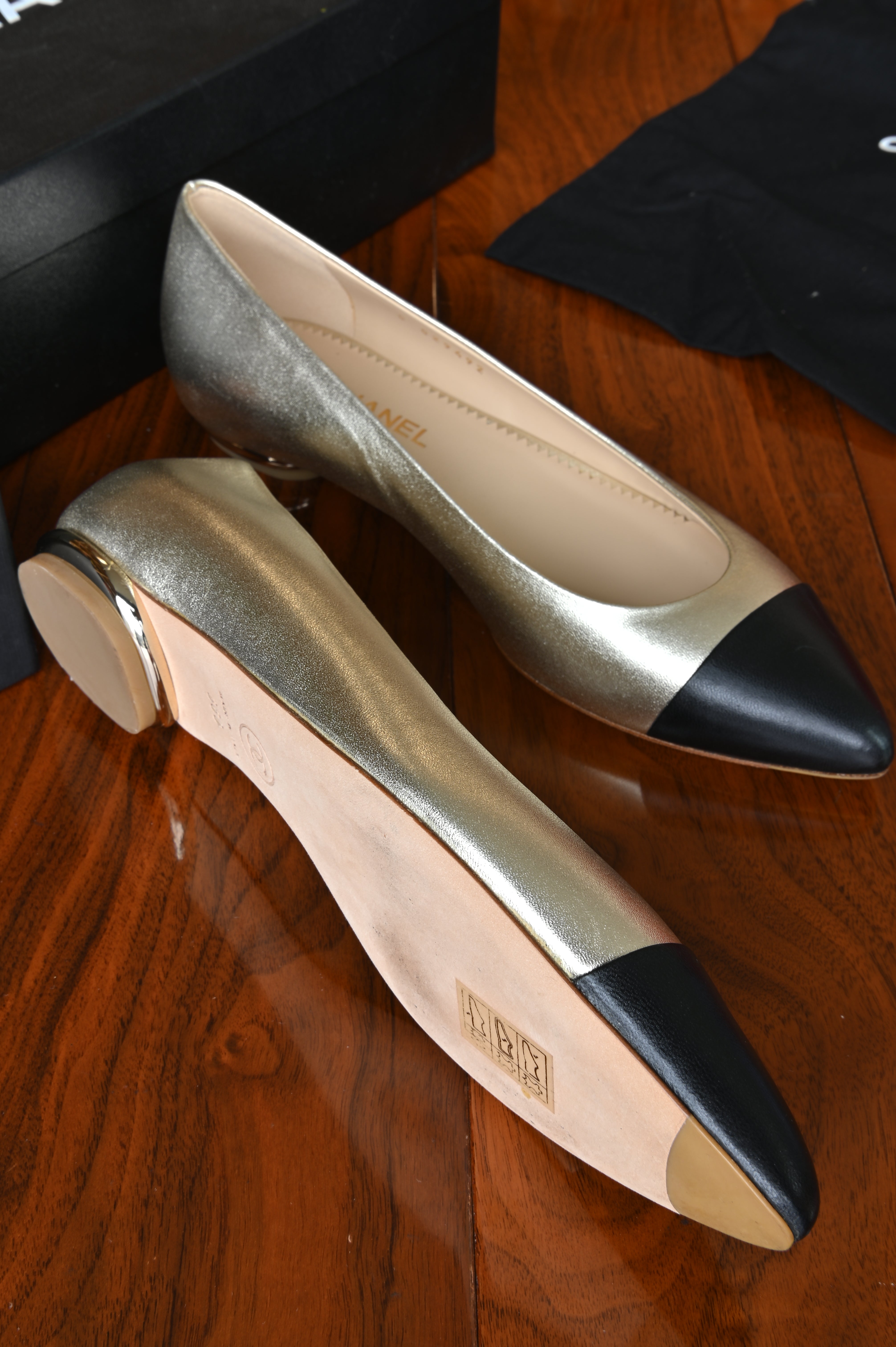 Chanel CC Logo Silver Black Flats