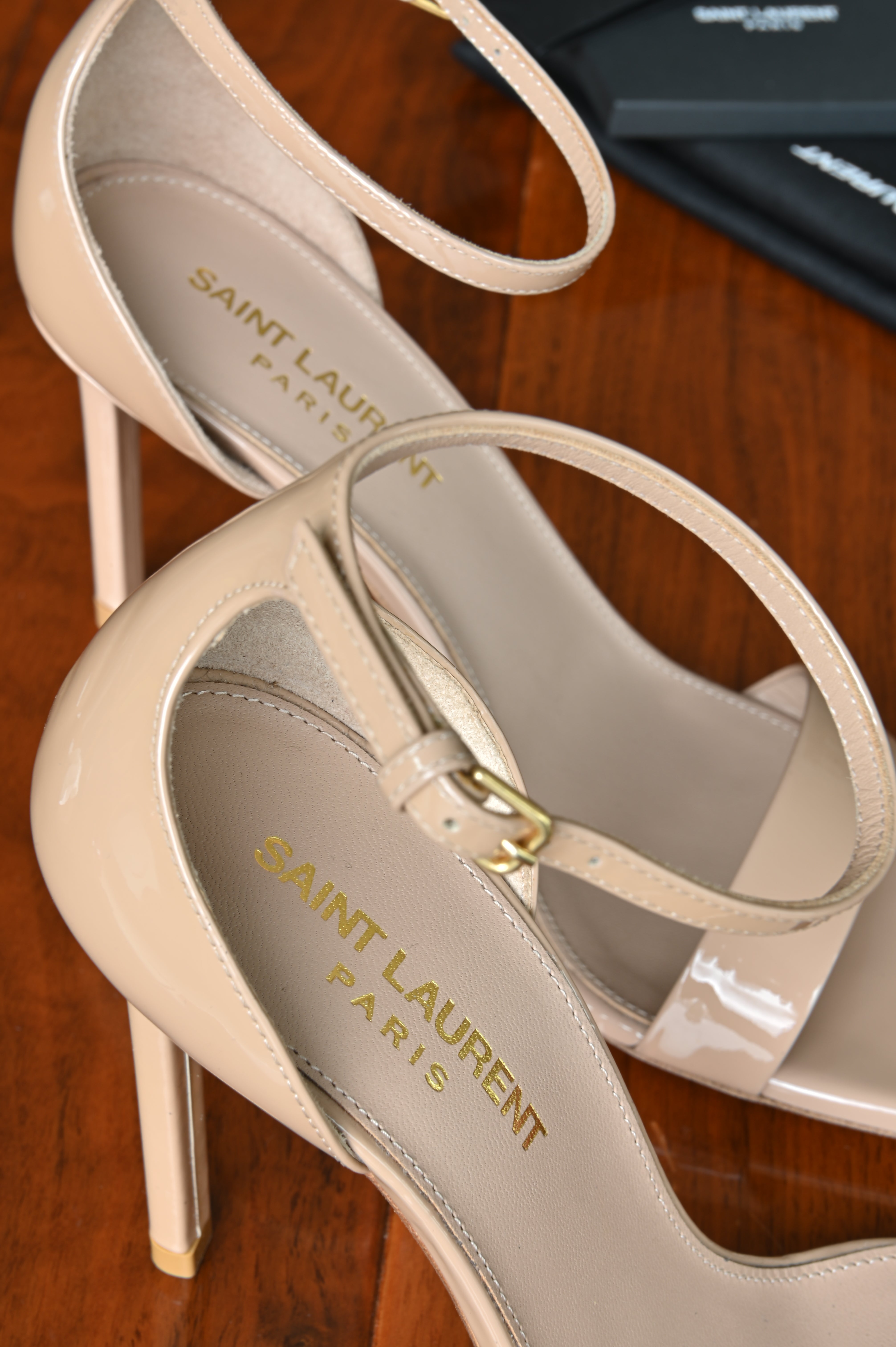 Saint Laurent Nude Patent Heels