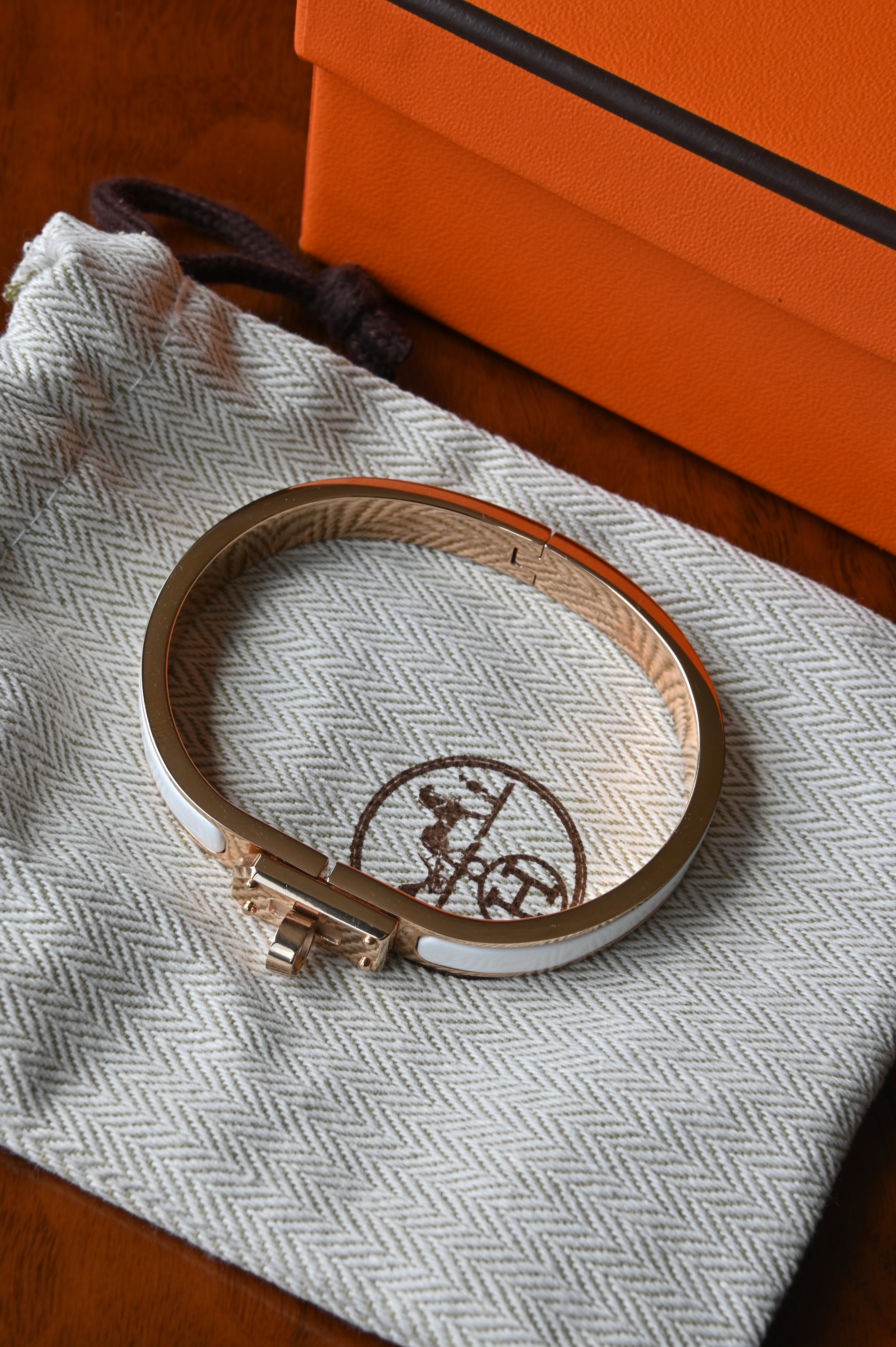 Hermes Mini Clic Kelly White Bracelet