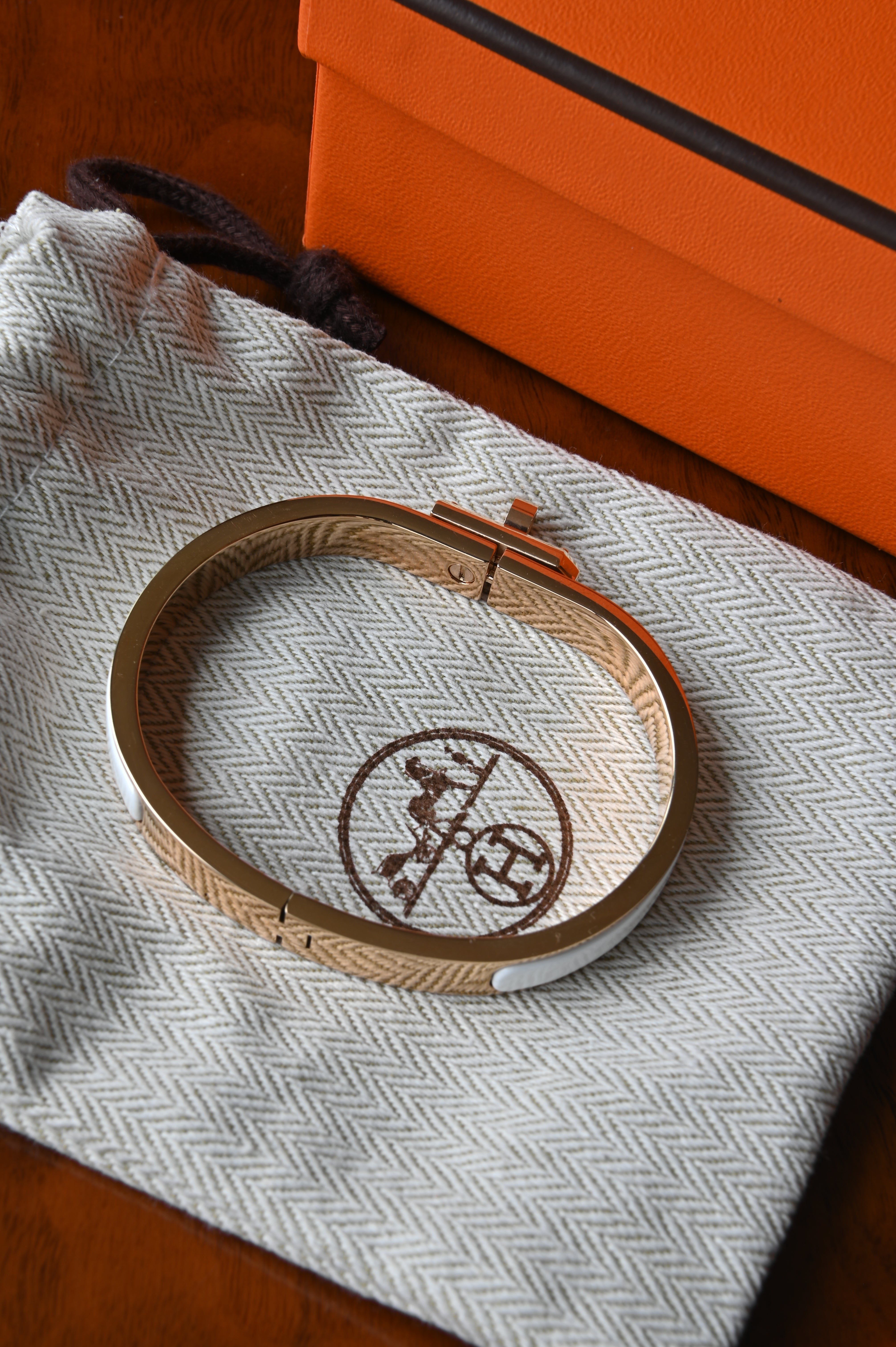Hermes Mini Clic Kelly White Bracelet