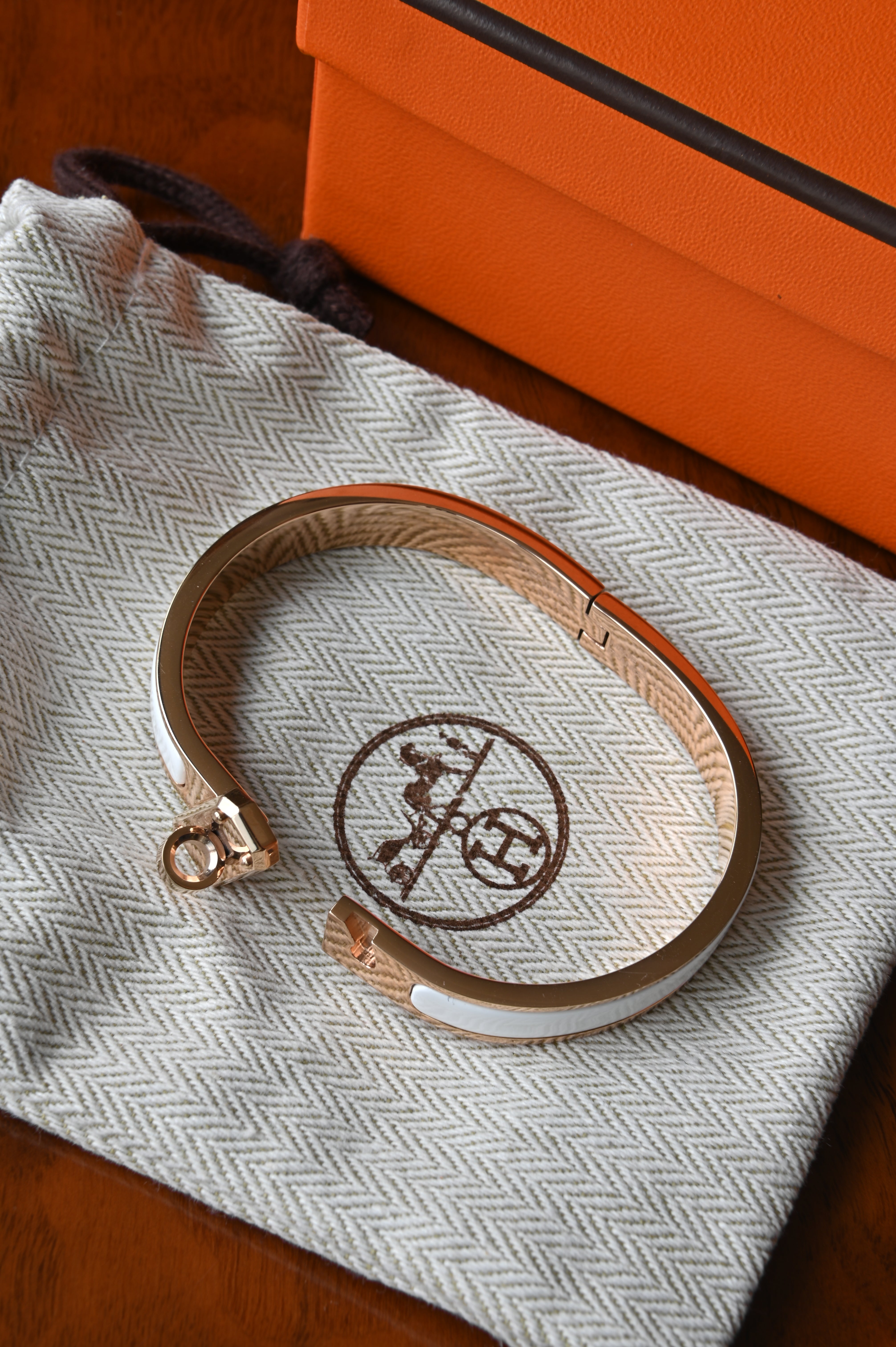 Hermes Mini Clic Kelly White Bracelet