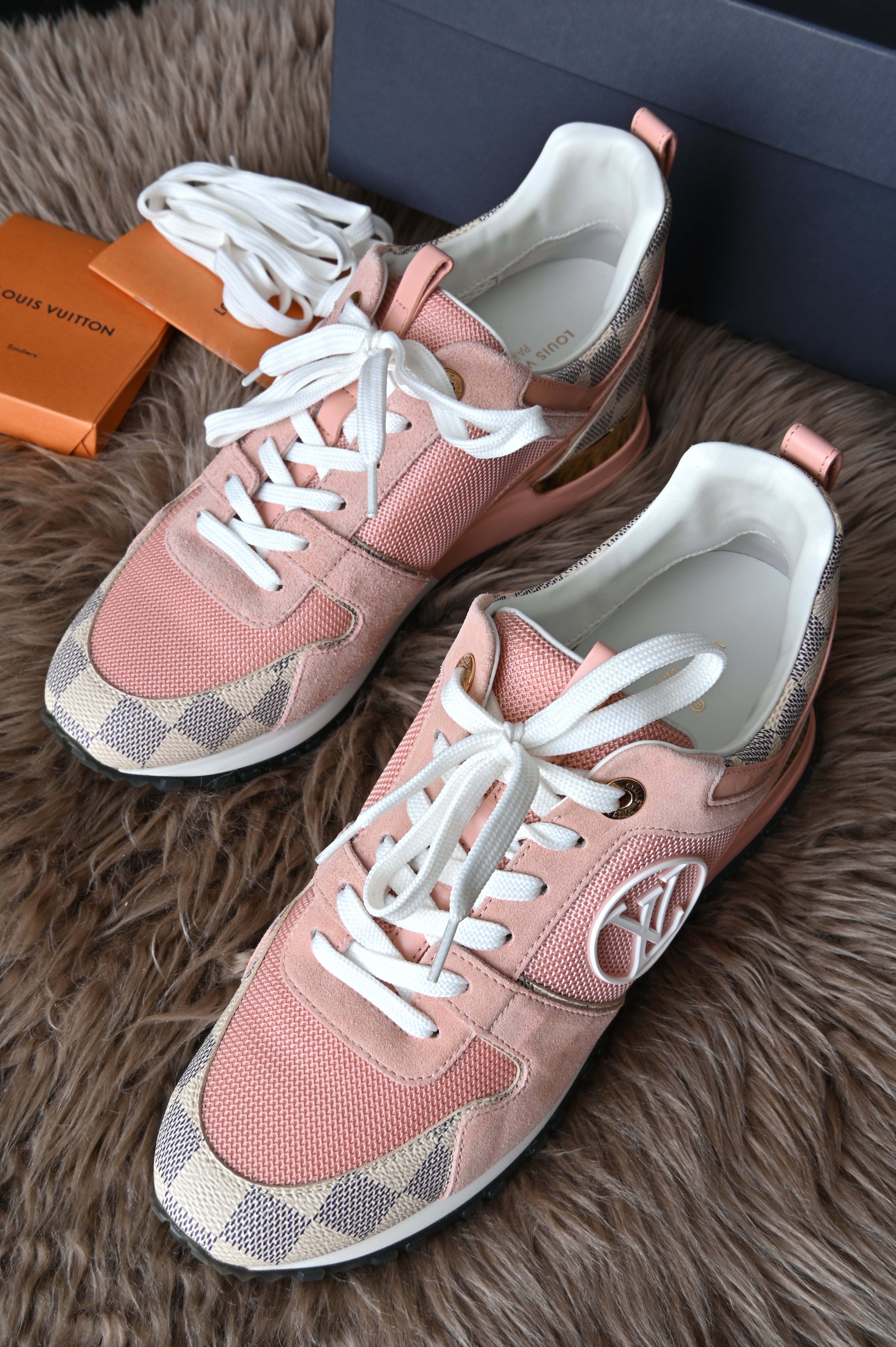 Louis Vuitton Runway sneakers Azure Rose Clair