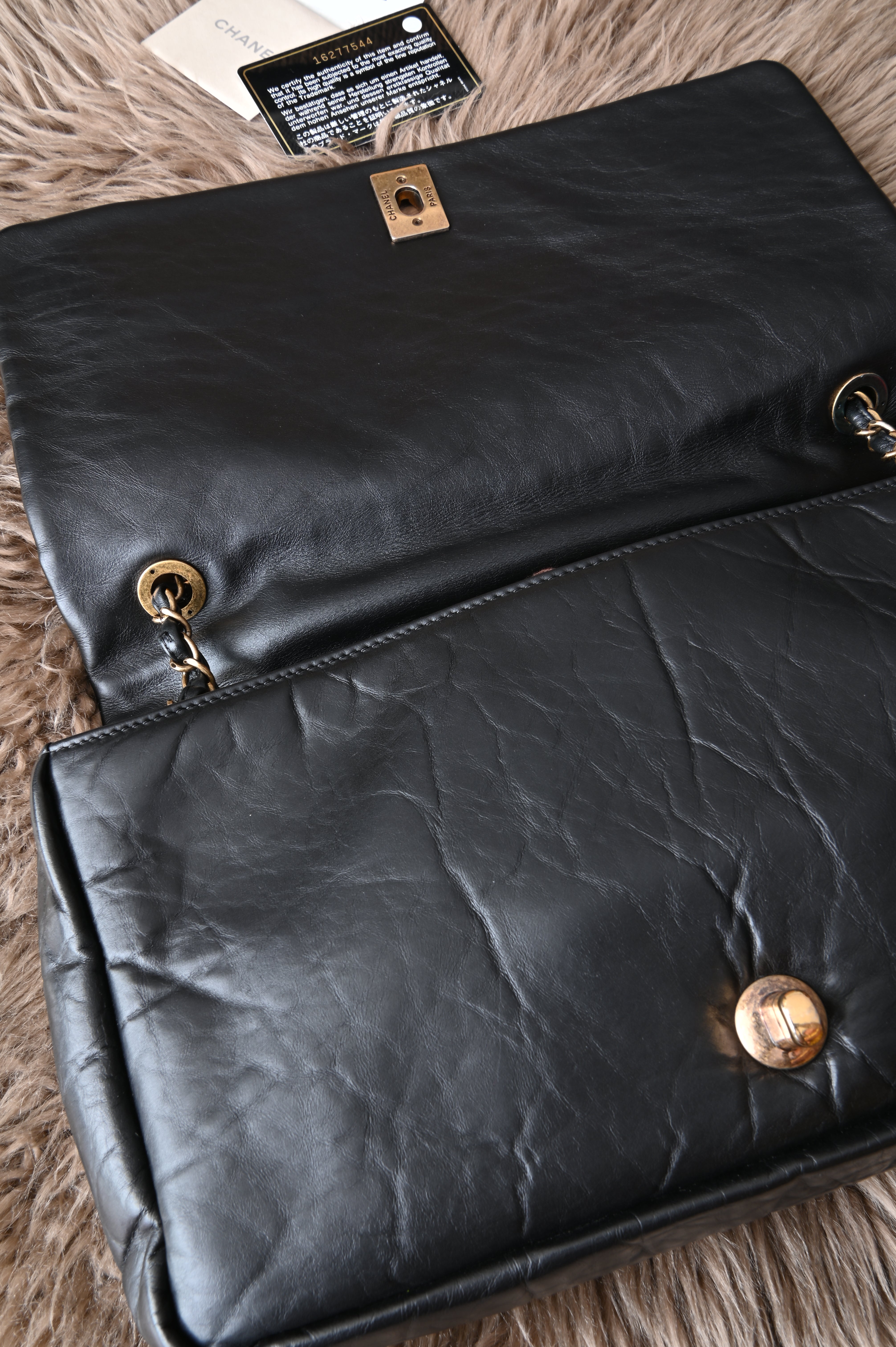 Chanel Quilted bag in black and gold hardware