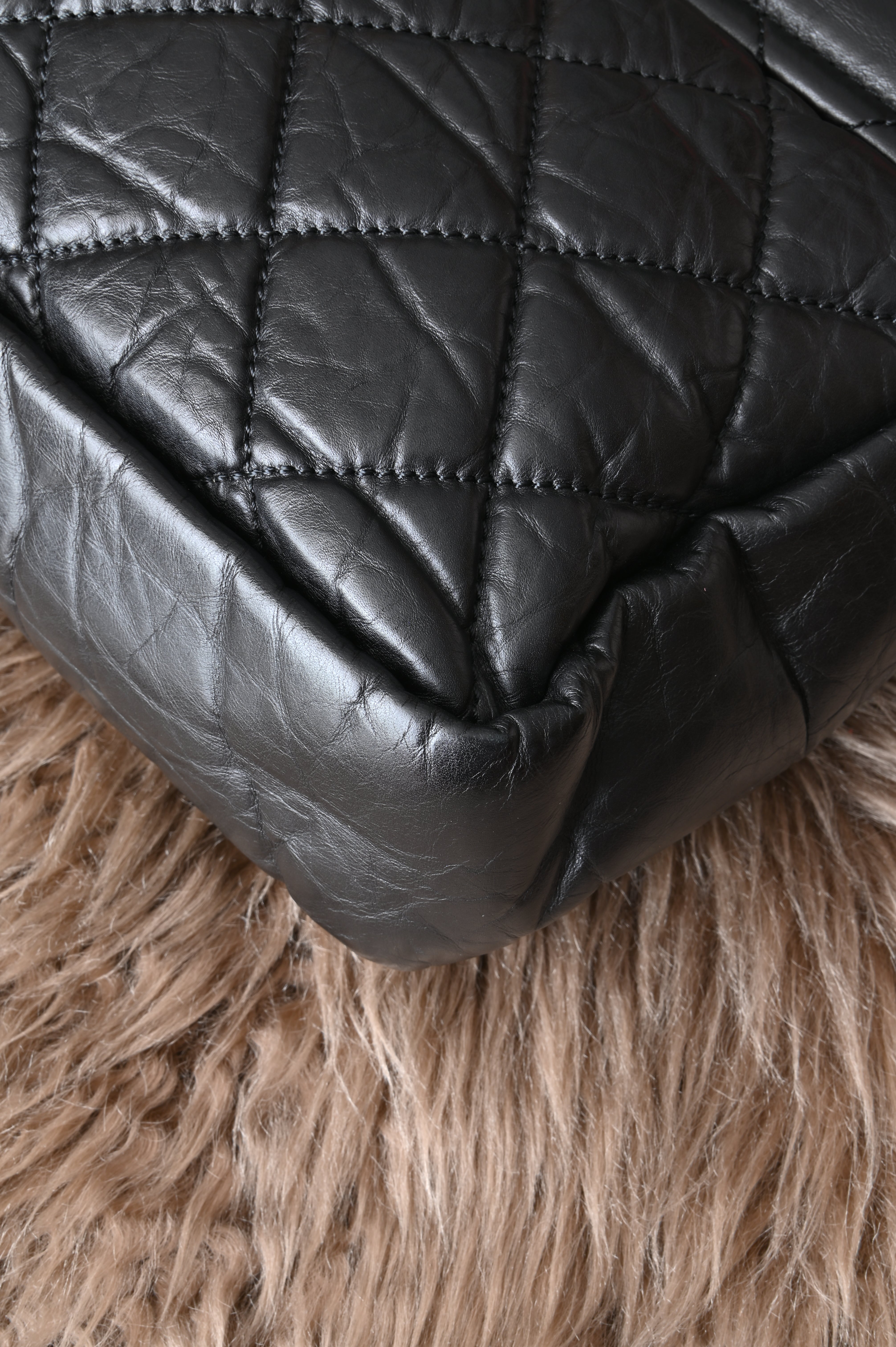 Chanel Quilted bag in black and gold hardware