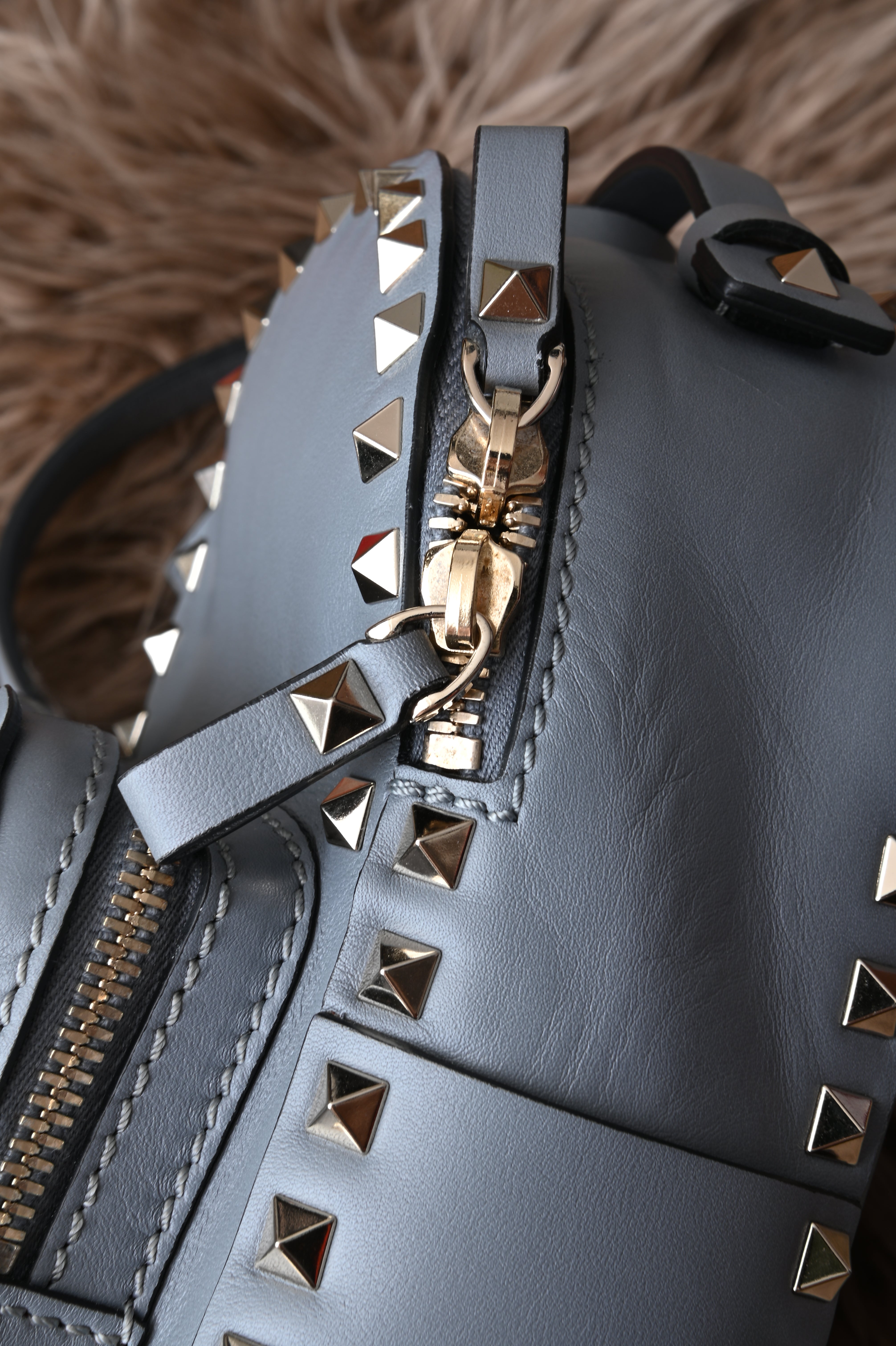 Valentino Garavani Rockstud Mini backpack in Grey