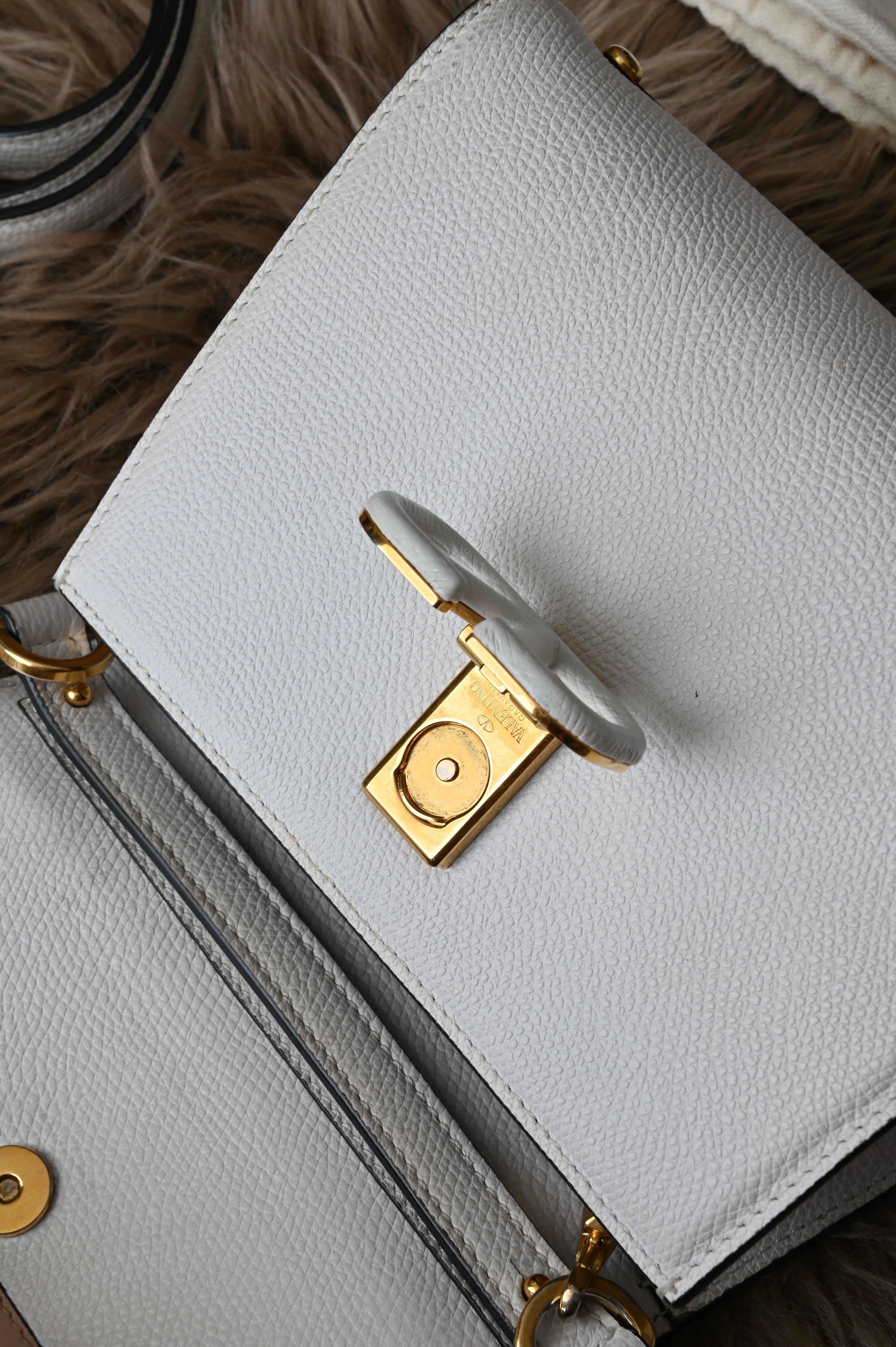 Valentino Garavani small top handle bag off-white