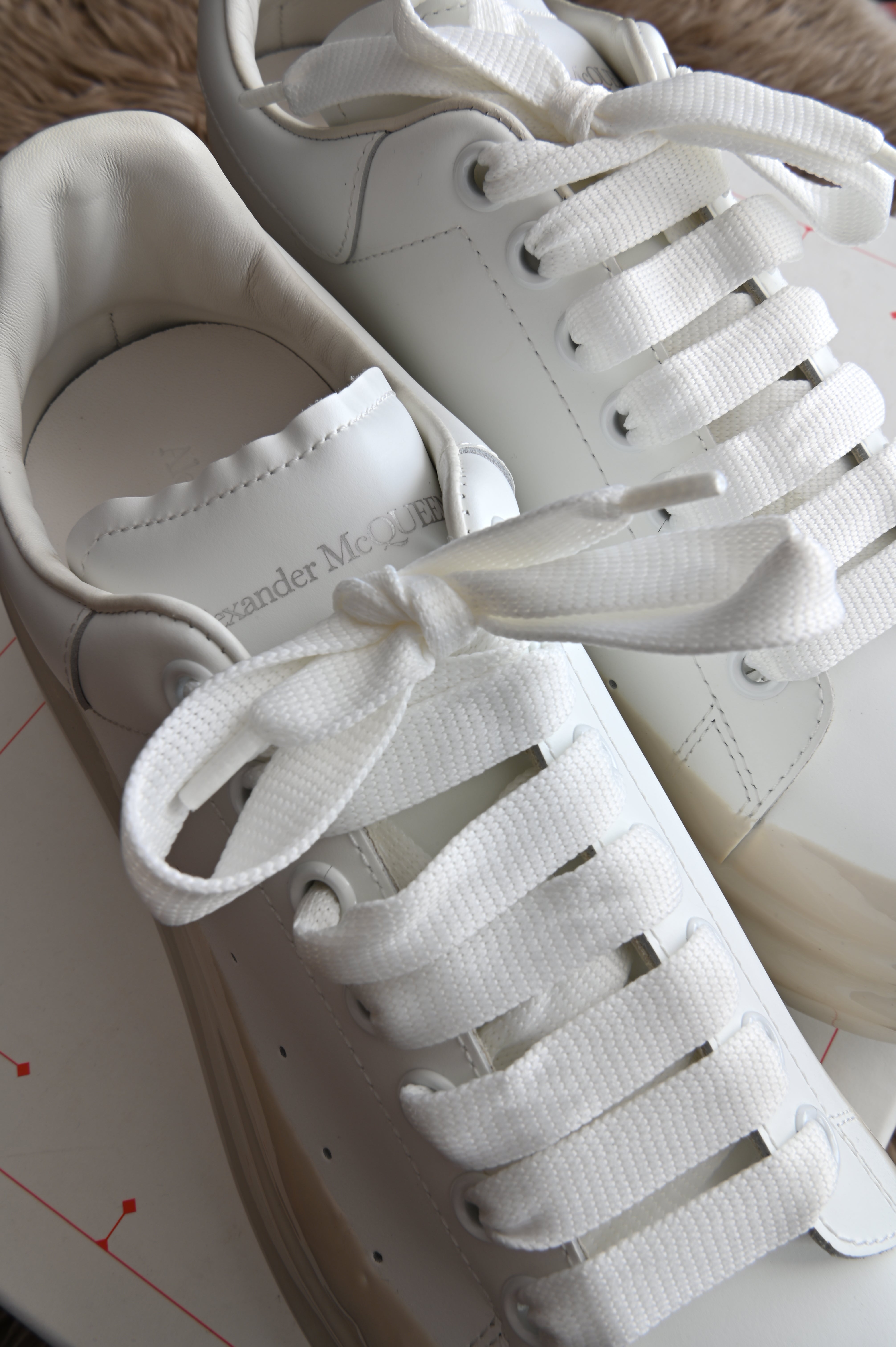 Alexander McQueen Oversized sneakers in white