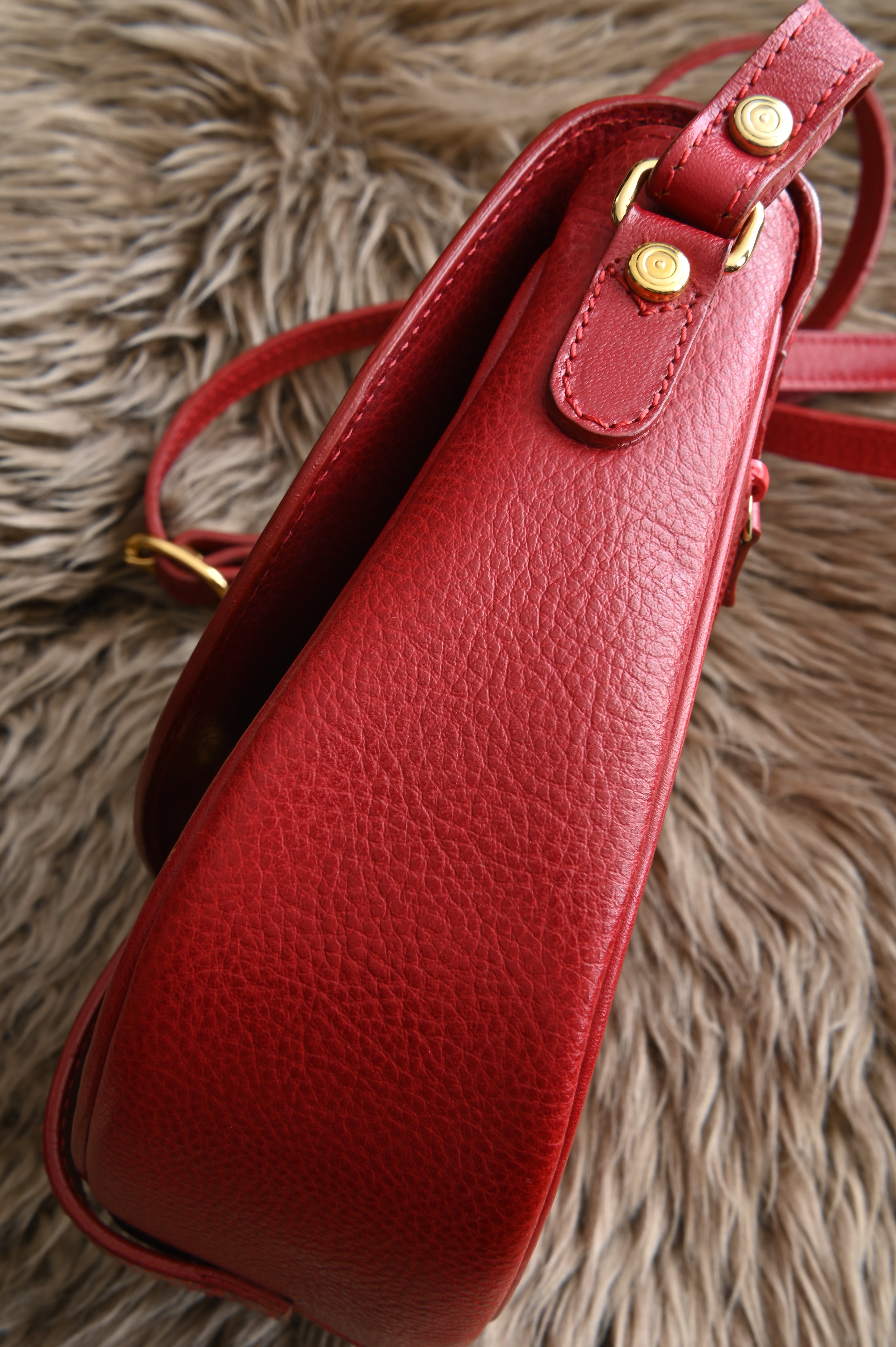 Bally Vintage Crossbody woven flap bag in red