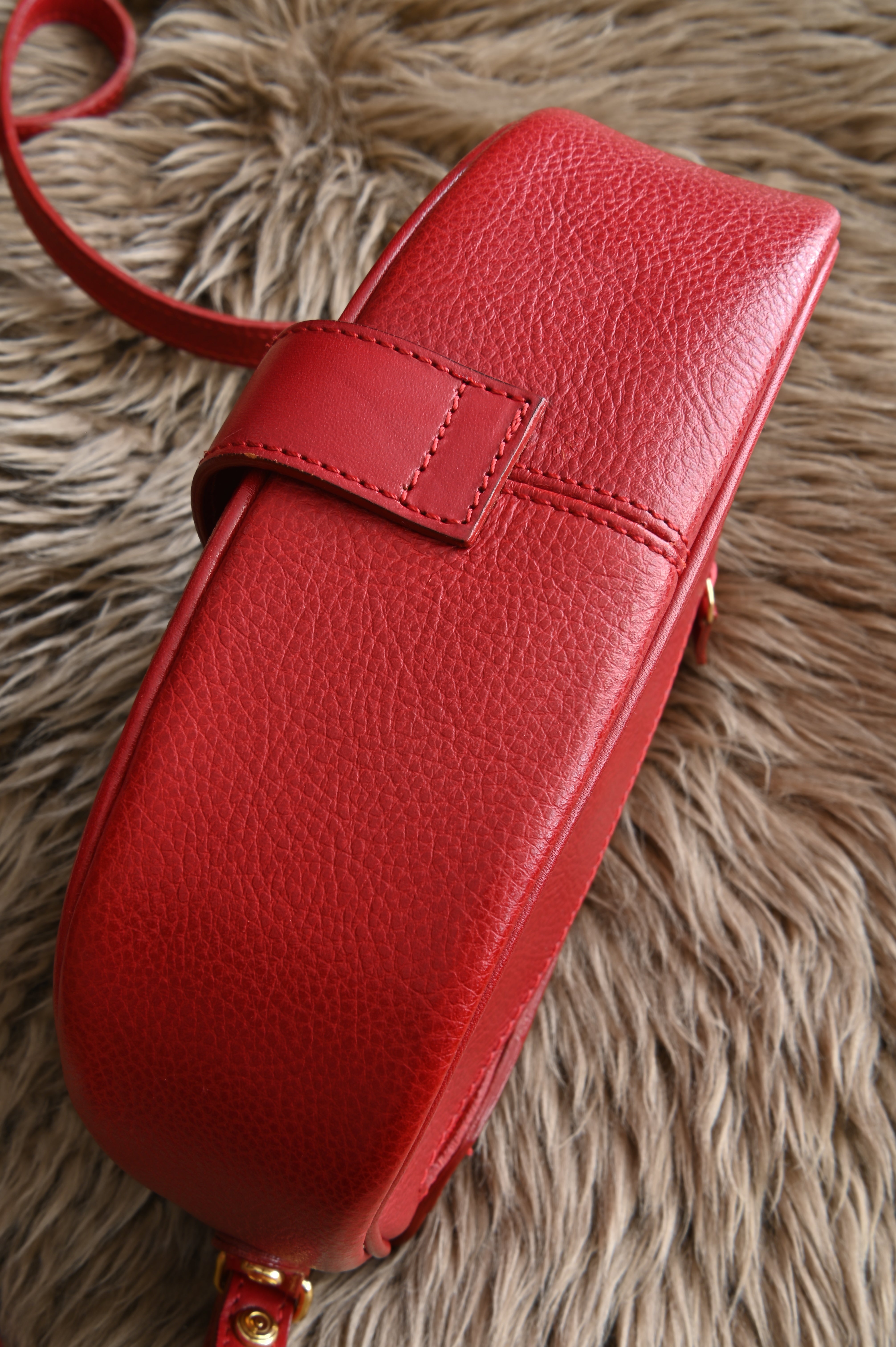Bally Vintage Crossbody woven flap bag in red