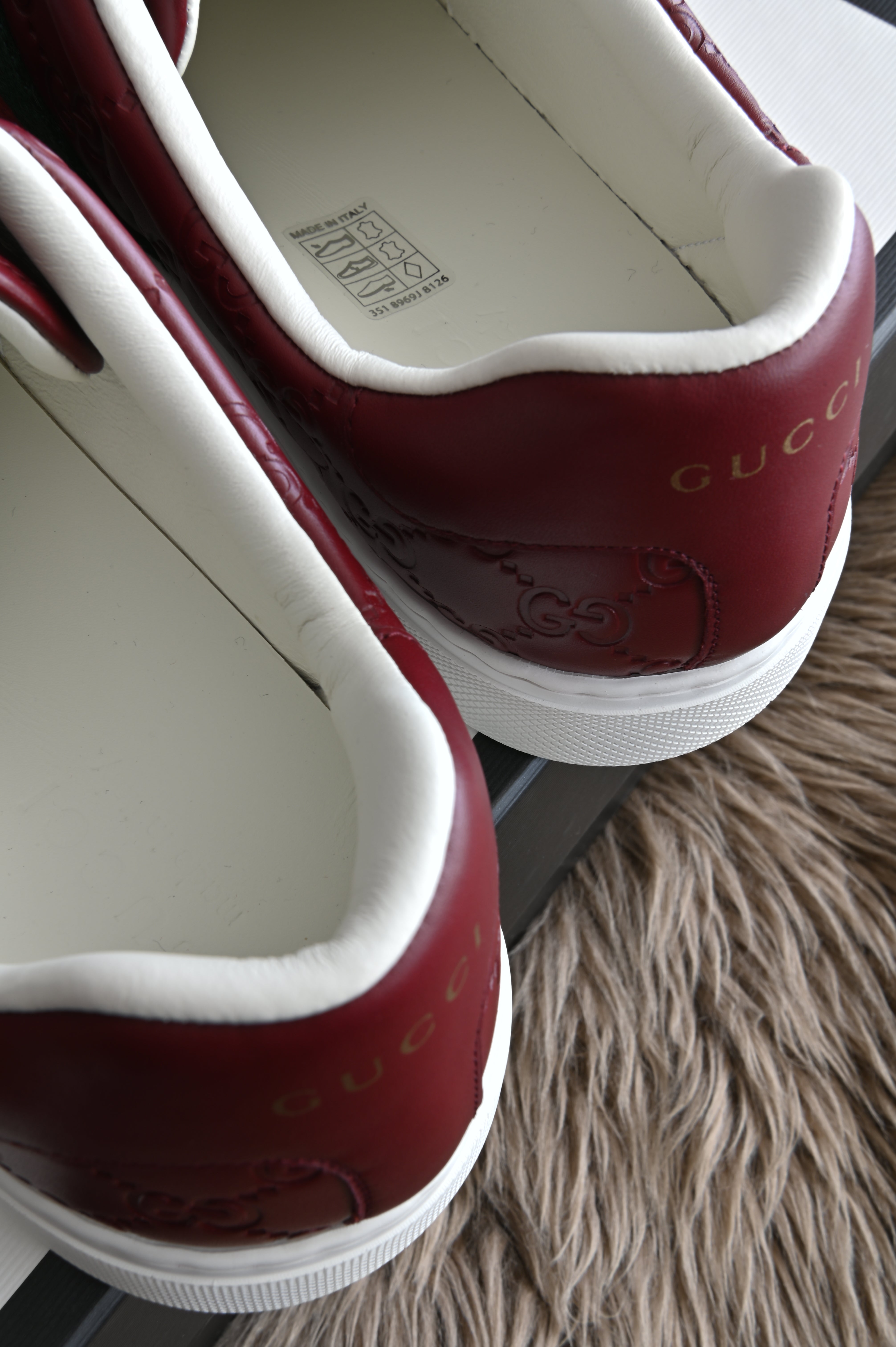 Gucci ACE Sneakers in Burgundy