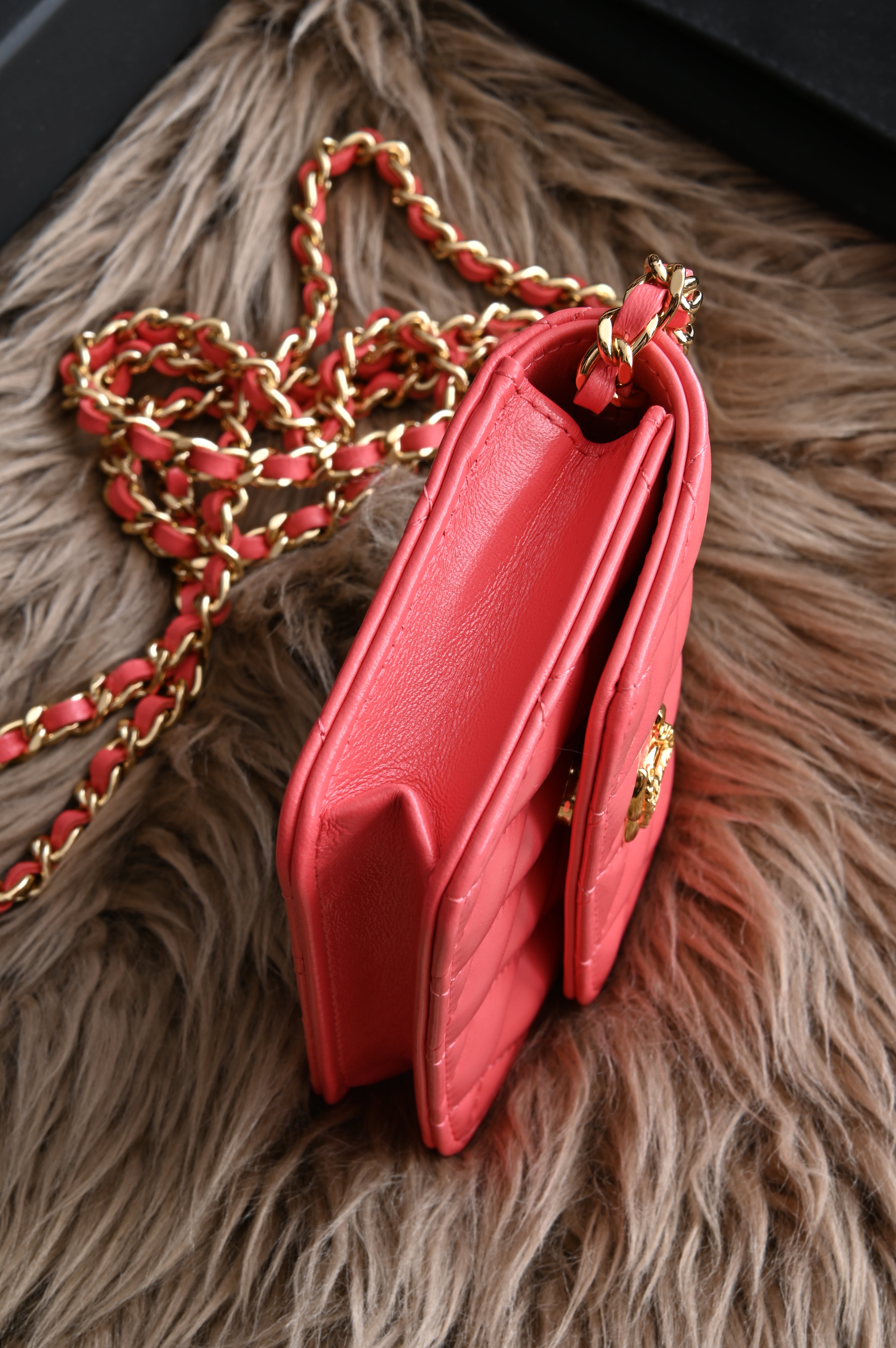 Chanel CC Quilted Lambskin Cardholder on Chain in Salmon pink