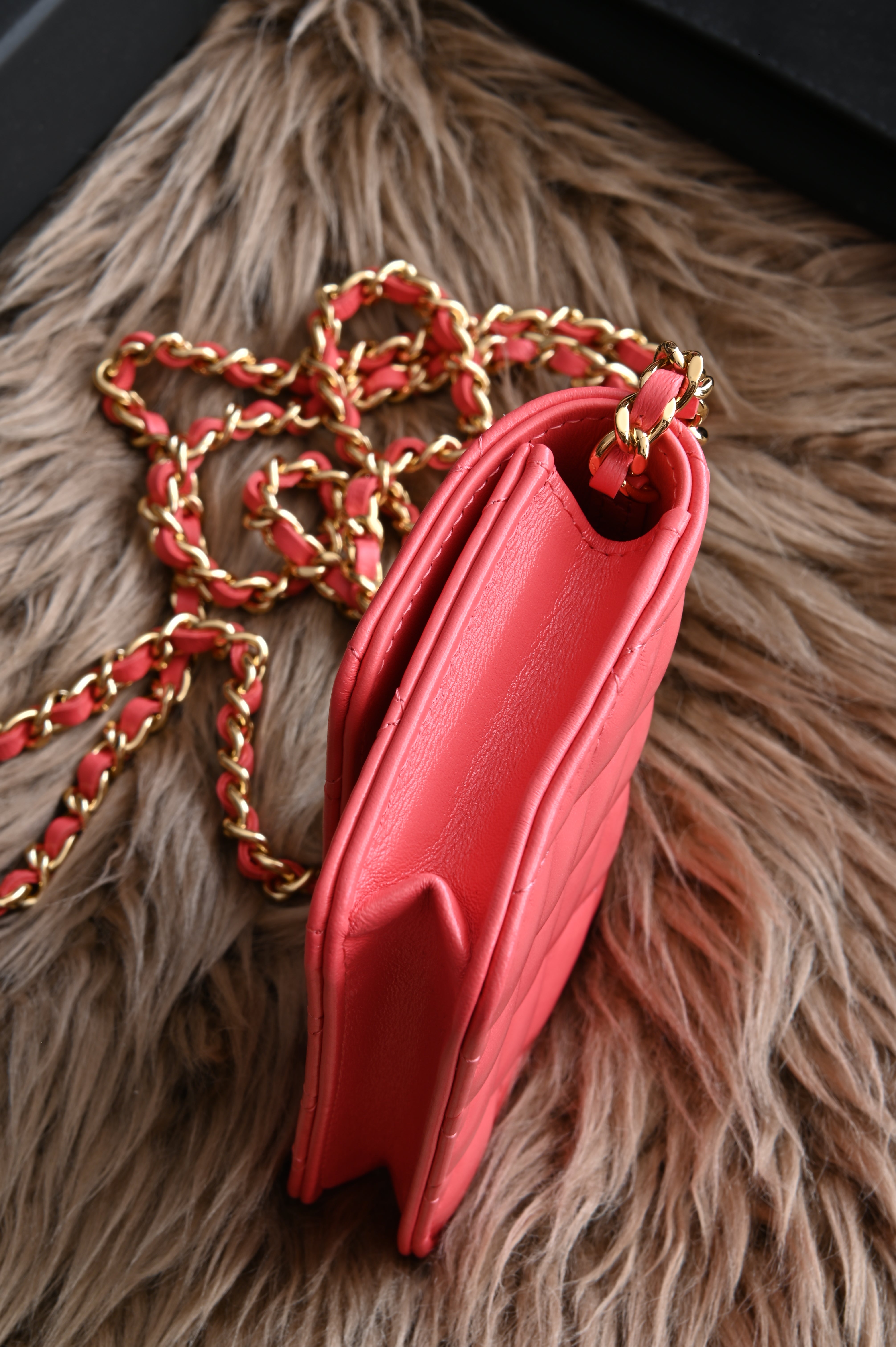 Chanel CC Quilted Lambskin Cardholder on Chain in Salmon pink