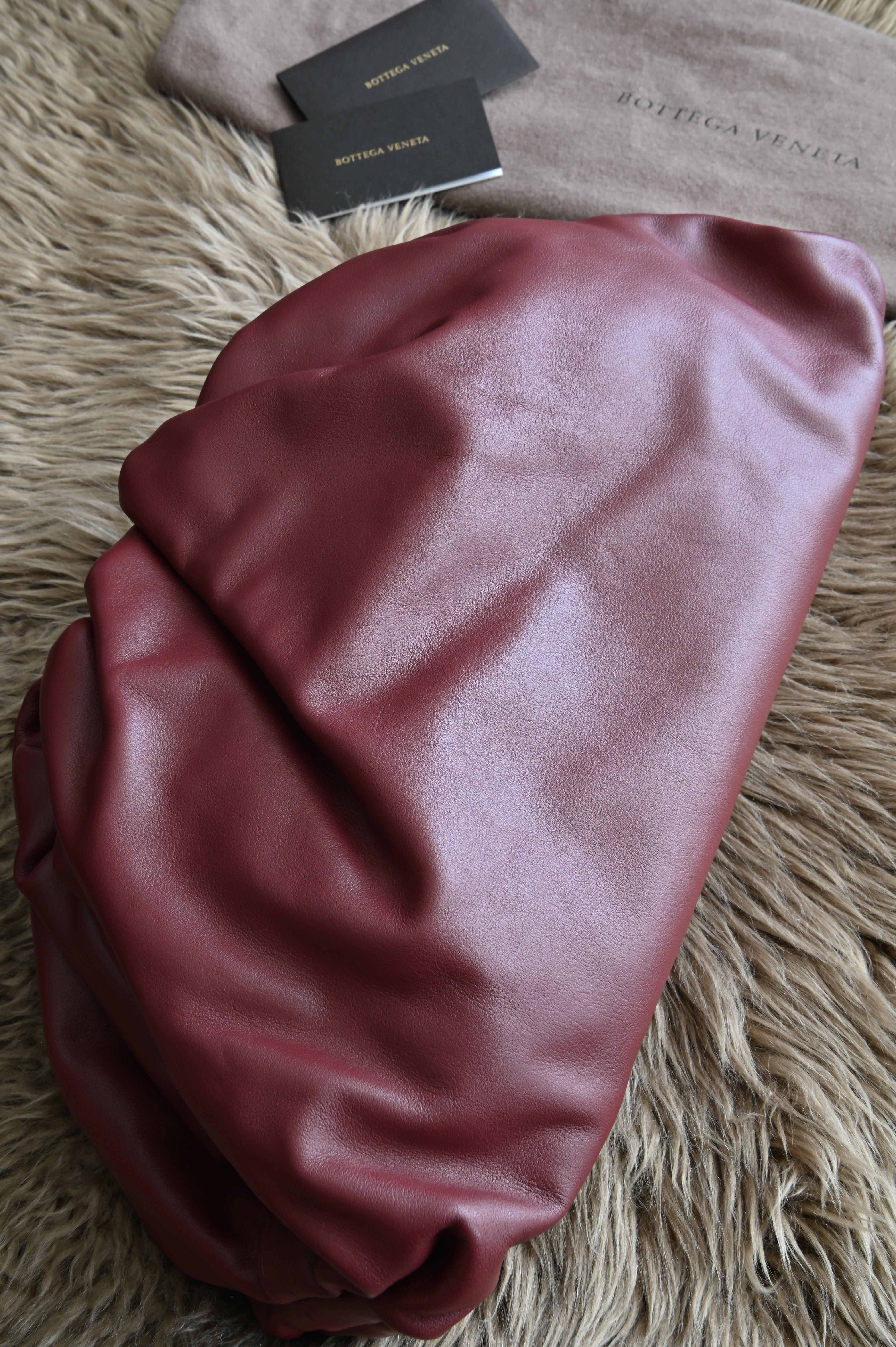 Bottega Veneta Teen Pouch Clutch bag in burgundy