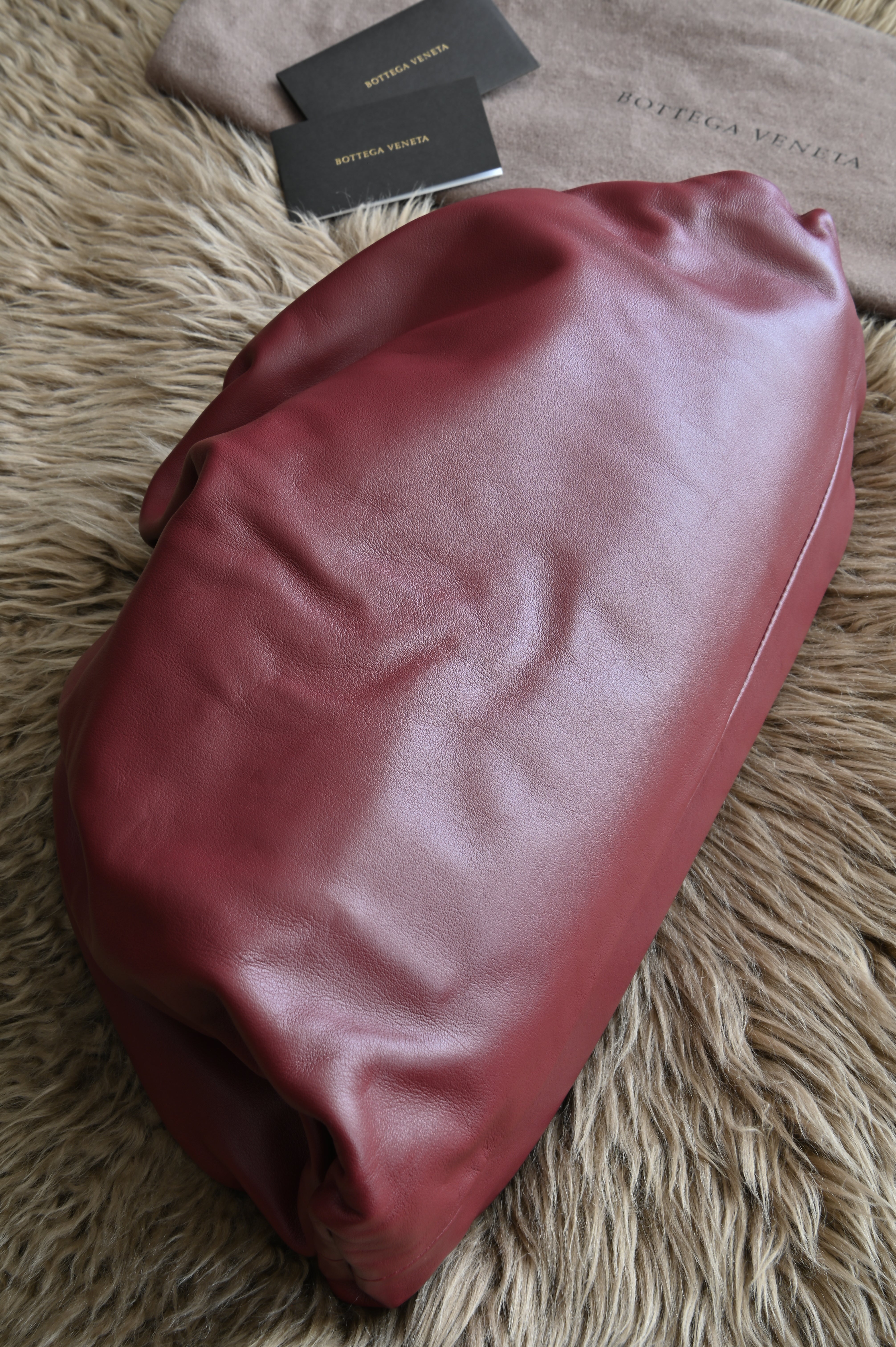 Bottega Veneta Teen Pouch Clutch bag in burgundy
