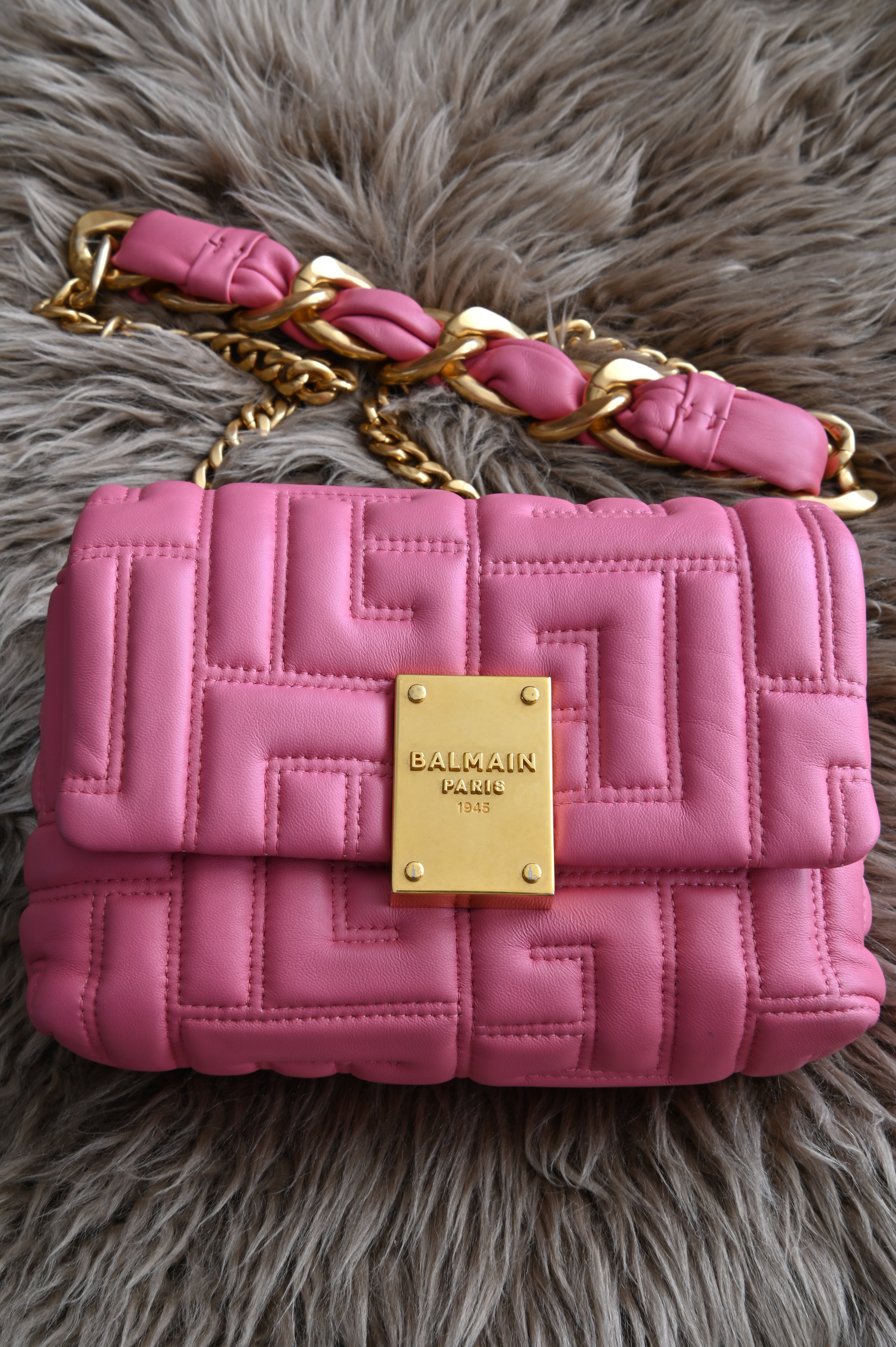 Balmain 1945 Quilted Leather crossbody bag in pink