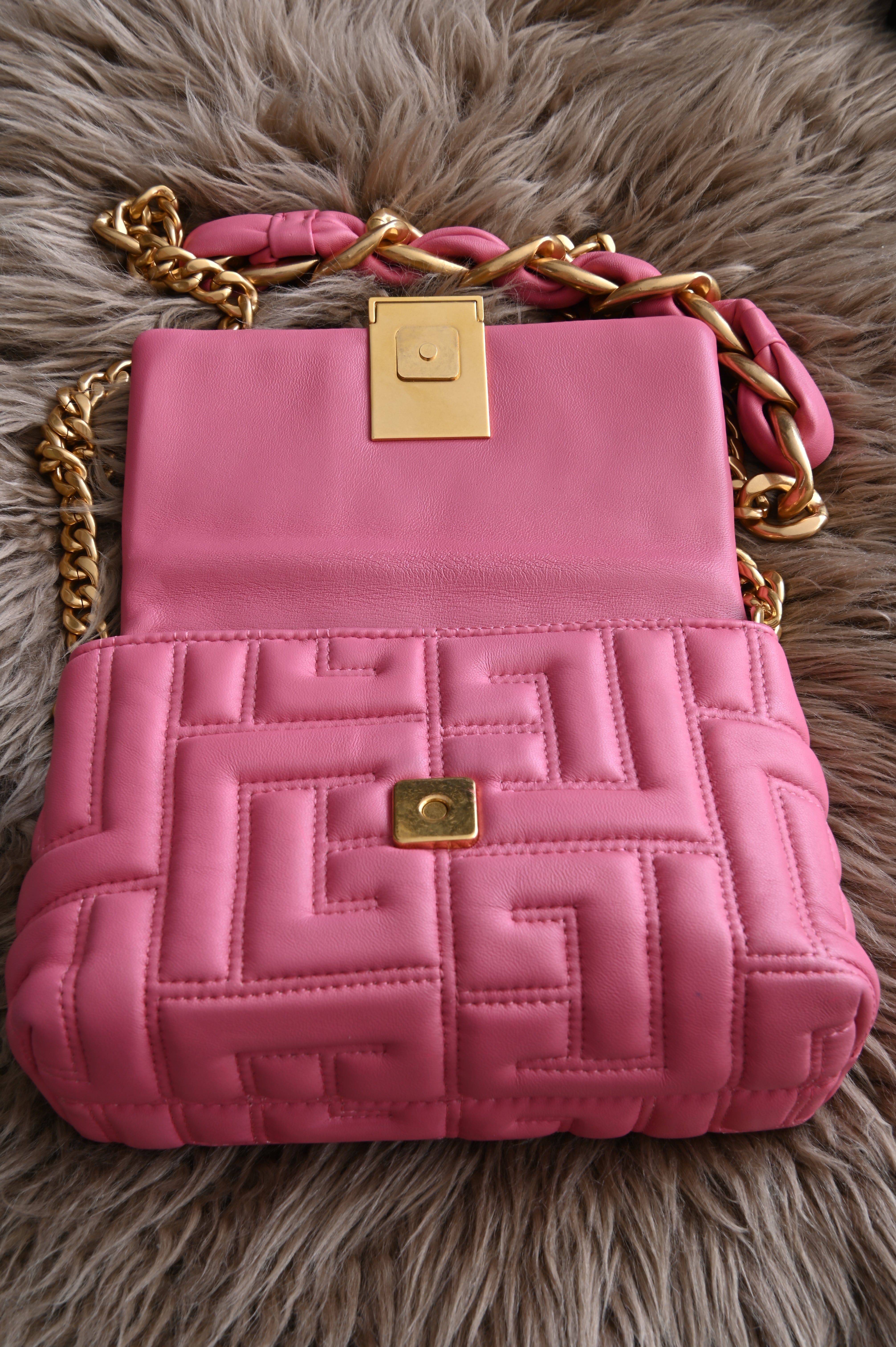 Balmain 1945 Quilted Leather crossbody bag in pink