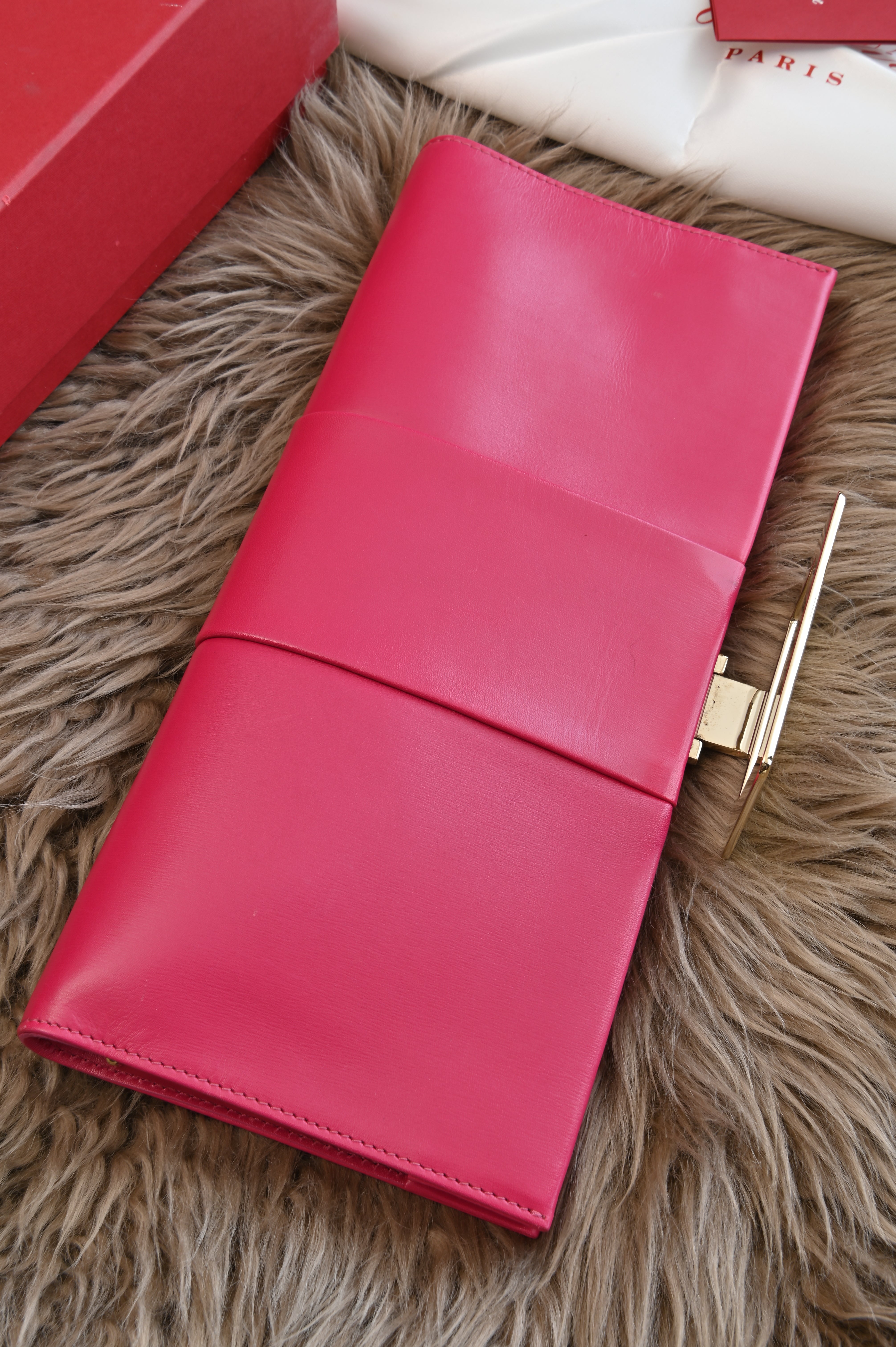 Roger Vivier Large Clutch bag in pink calfskin