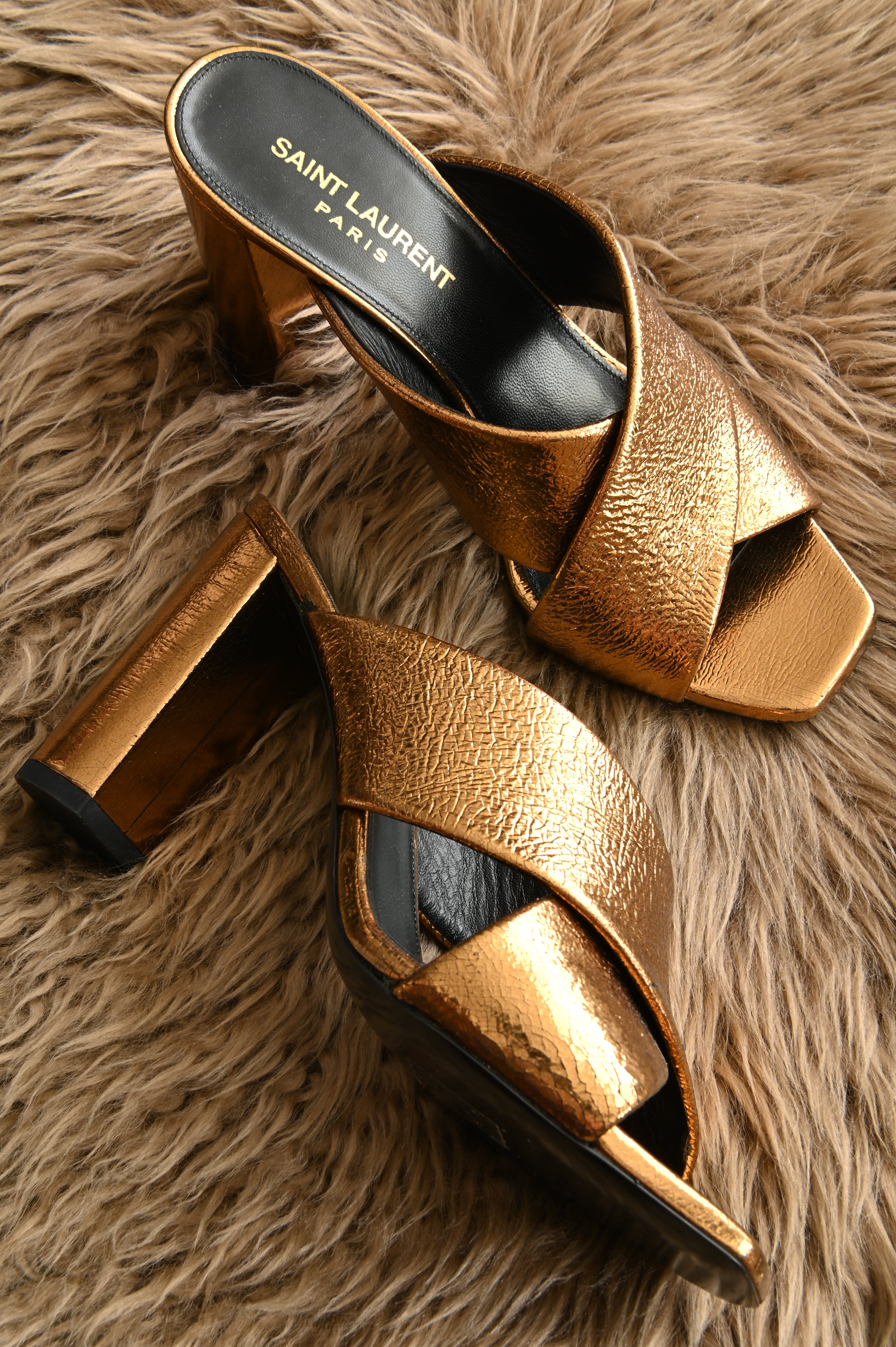 Saint Laurent Lou Metallic gold sandals