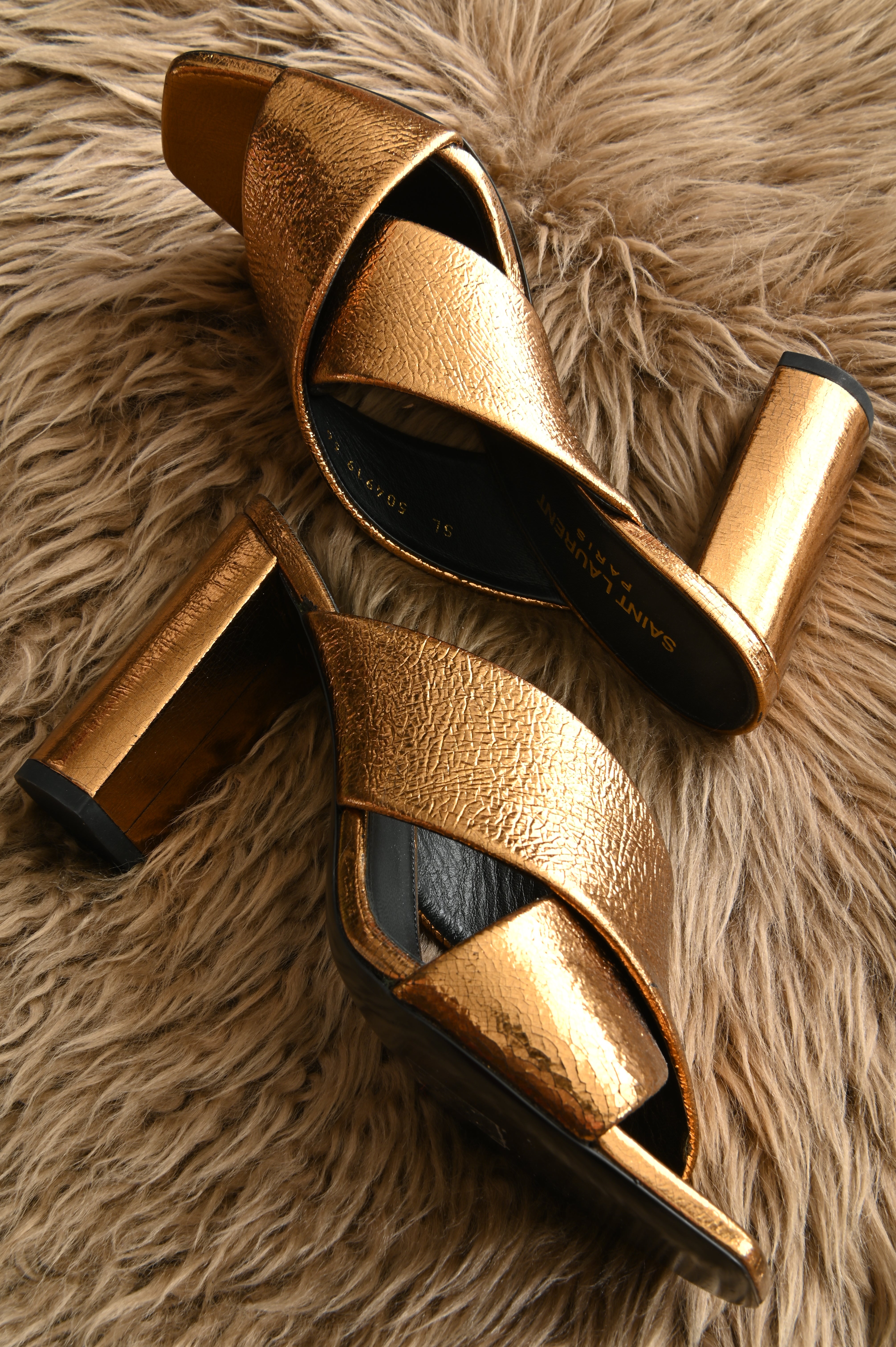 Saint Laurent Lou Metallic gold sandals